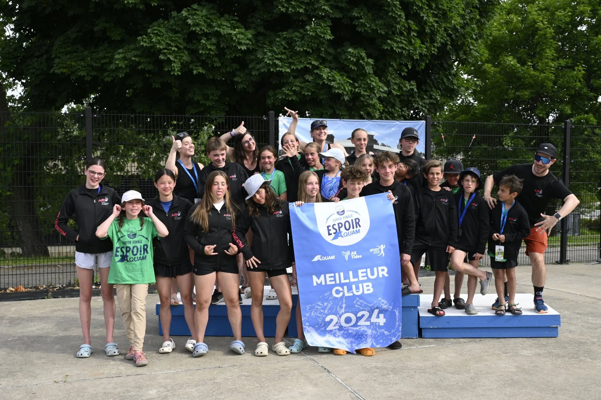 Vadym Ovchinnikov (Montréal) et Nelia Timmer (Gatineau) terminent leur saison en établissant de nouveaux records et en remportant les titres de meilleurs athlètes de la compétition