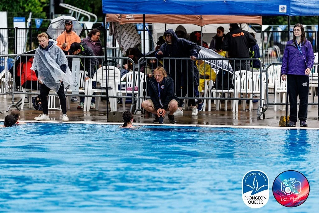 La Semaine de reconnaissance des entra&icirc;neurs-es et officiels-les approche &agrave; grands pas!

Plongeon Qu&eacute;bec souhaite prendre un moment pour souligner l&rsquo;engagement et la passion de ceux et celles qui accompagnent nos athl&egrave