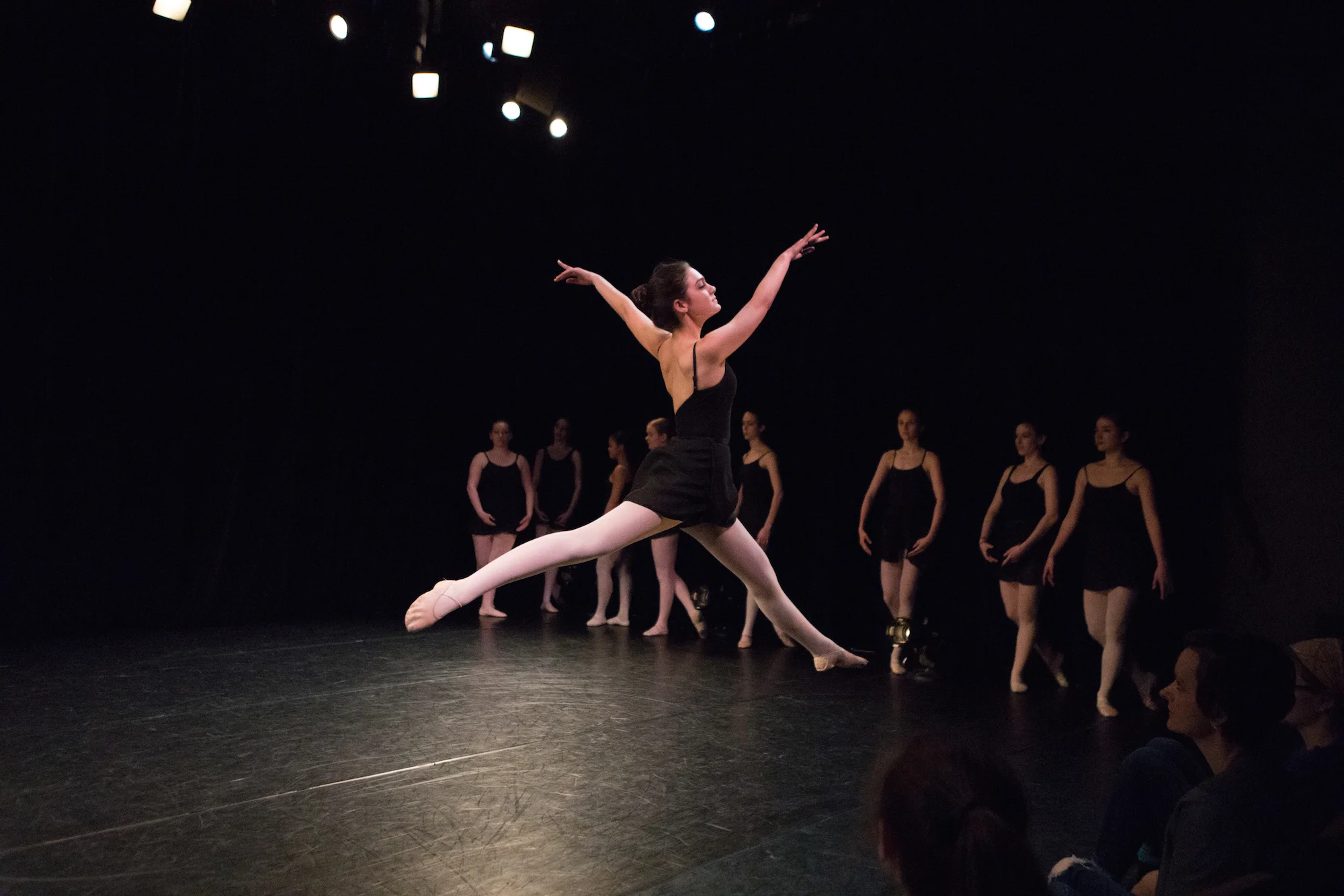Stella in e.g.dance’s performance in June 2018. Photo by Ebbe Sweet.