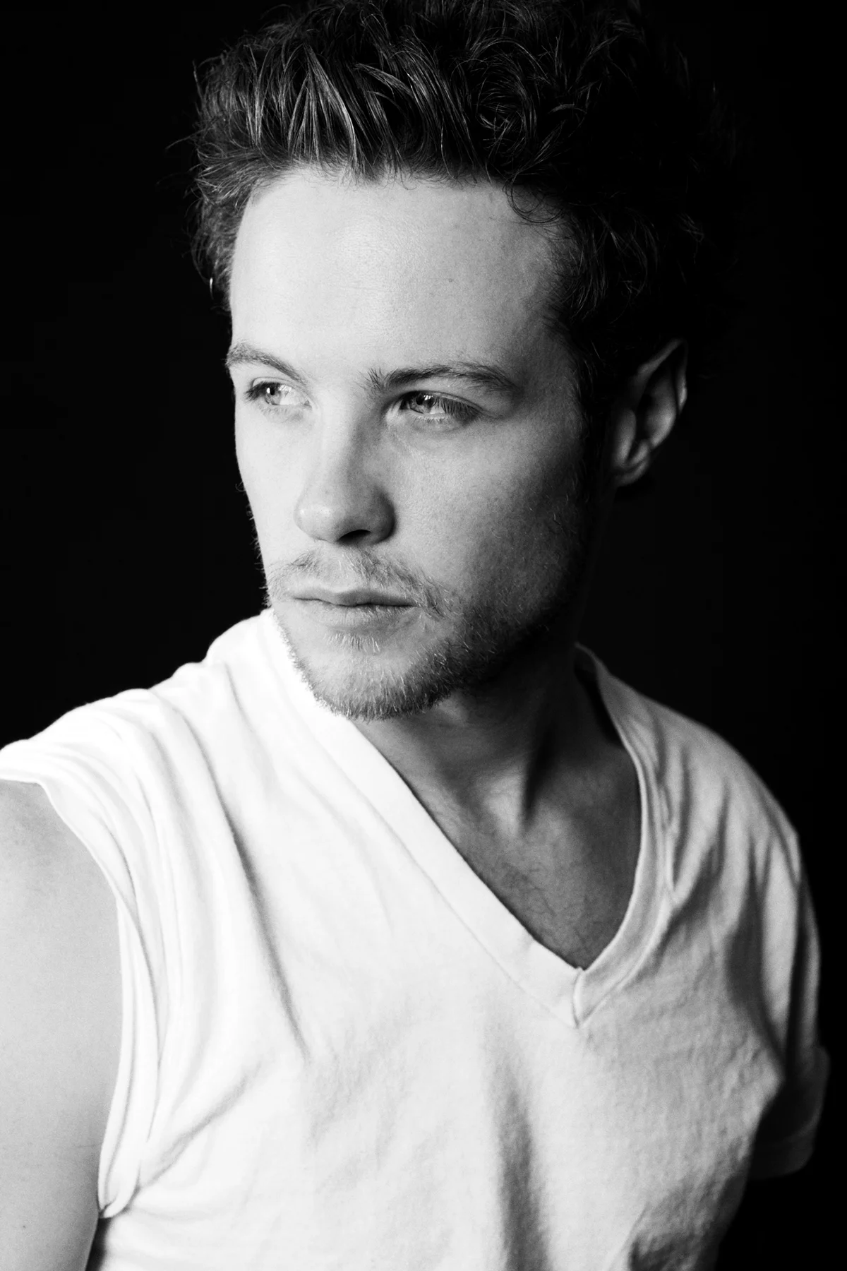 ashton-holmes-bw.jpg