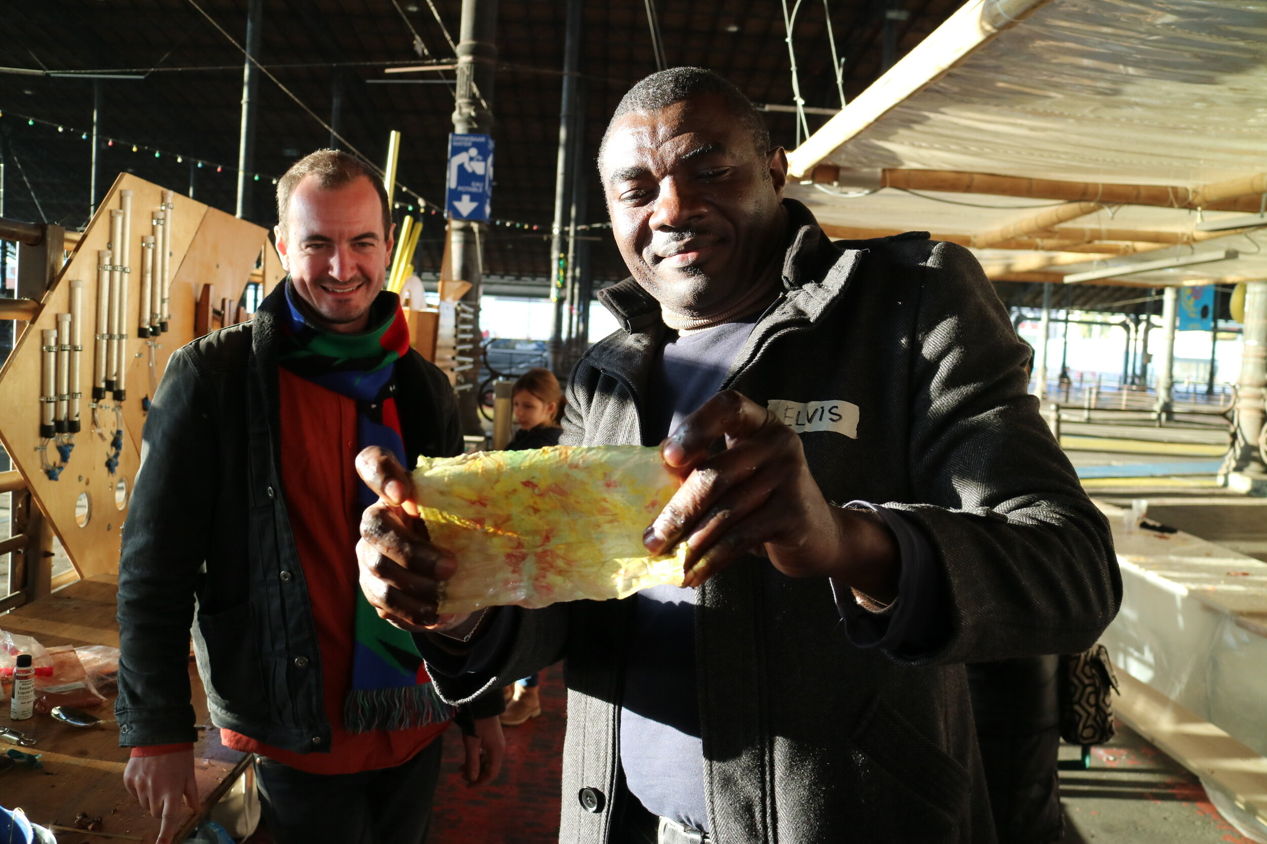Dye workshop for Cultureghem, Brussels using vegetable waste from the market