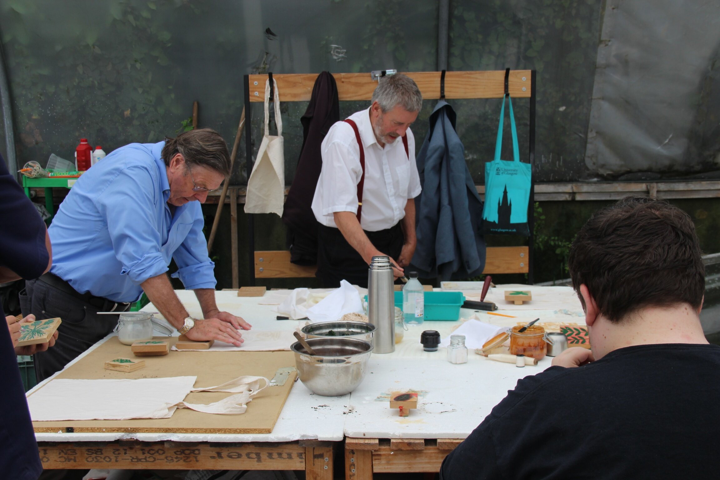 Print workshop using local dyes, Local Colour residency, Gatty Park Accrington, 2017