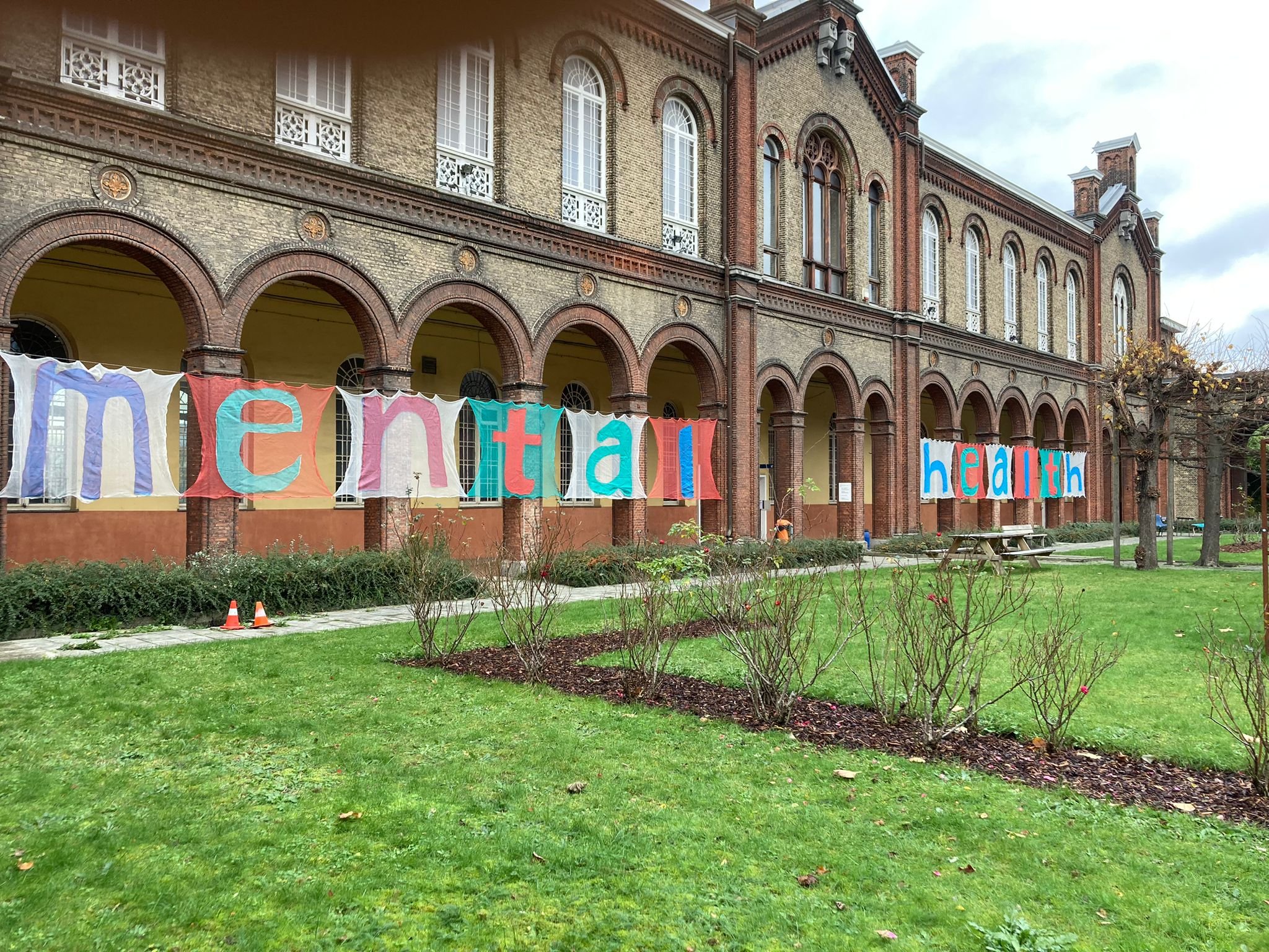 'Safety net' Lynn Setterington, Connective Material, Museum Dr Guislain, Ghent