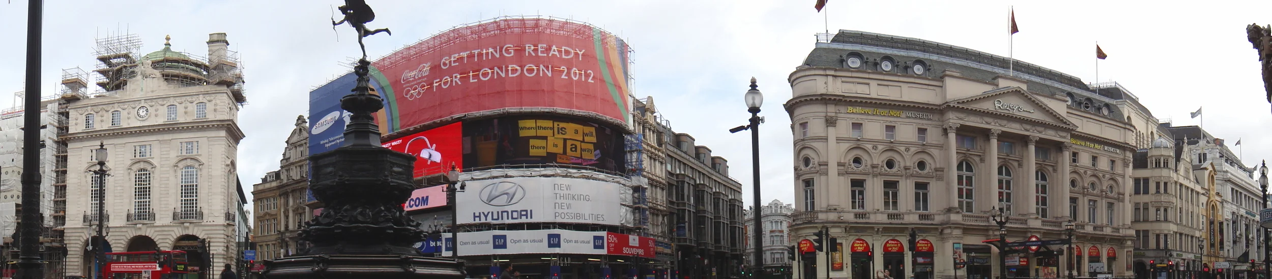 Piccadilly Circus