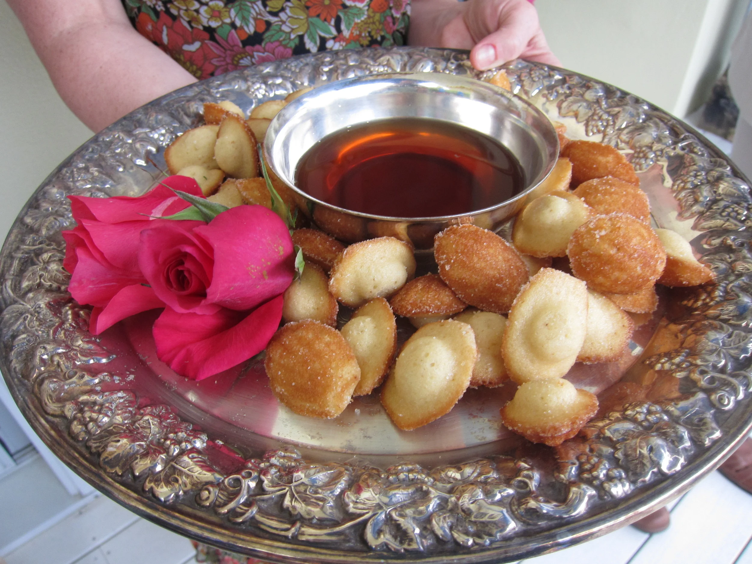 Madeleines from the Proust family recipe and rose petal tea dipping sauce by Lauren Gockley passed to the audience at the beginning of Un Amour de Proust