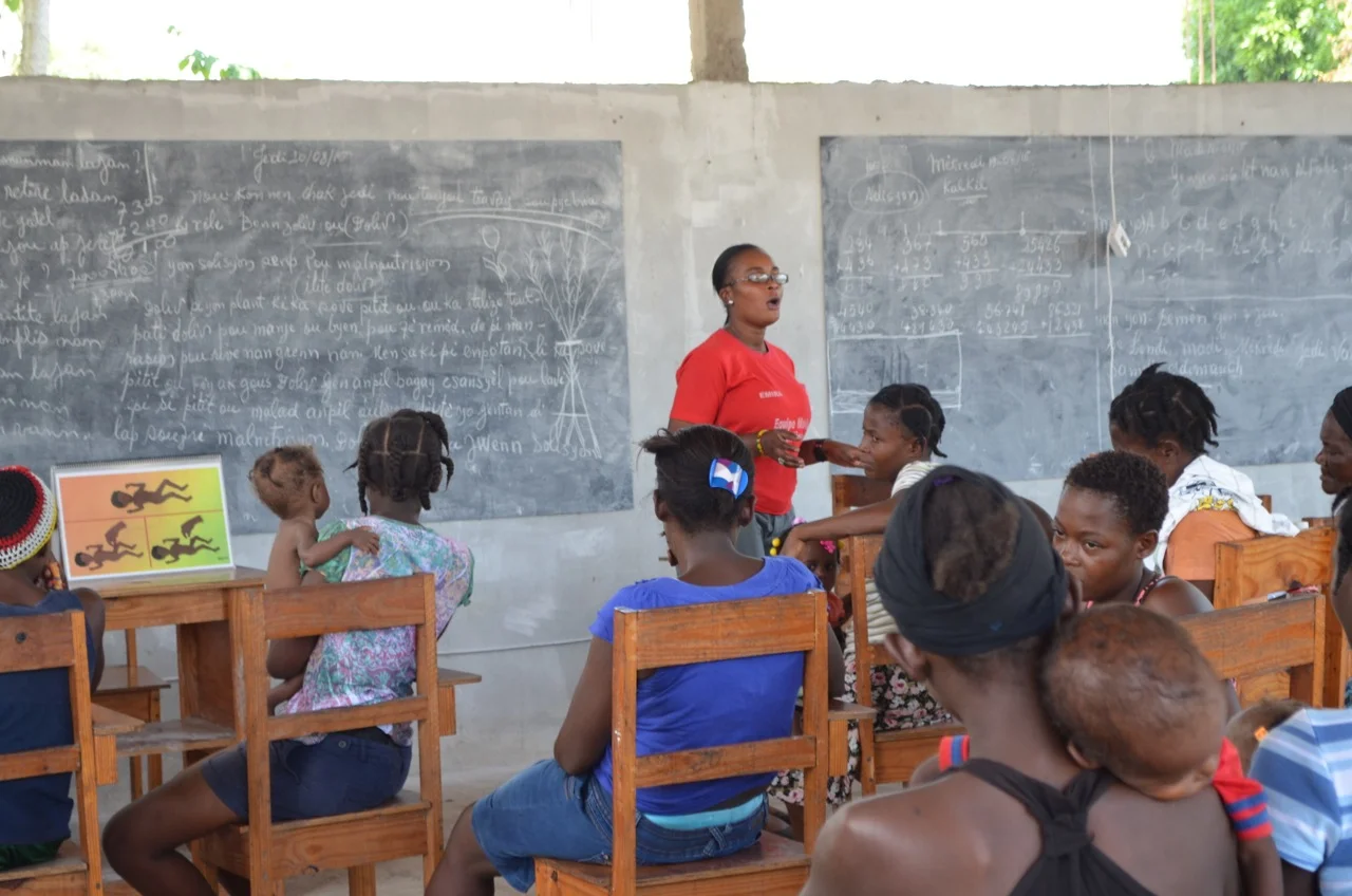 Education from the Ministry of Health's cholera prevention team