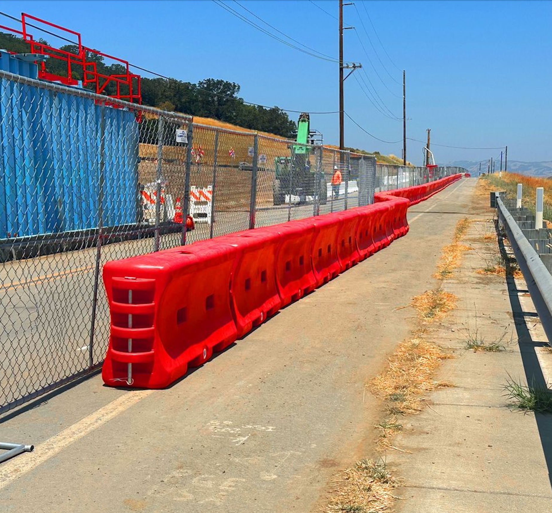 Water Wall Roadway Project Barrier.png