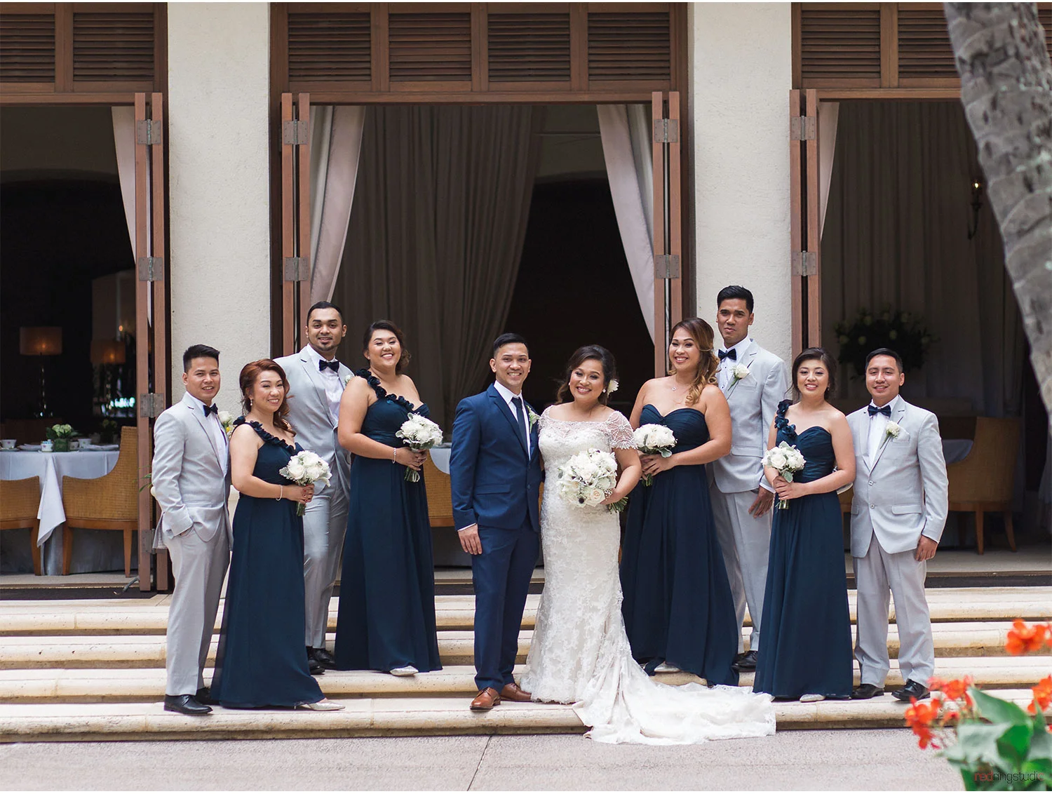 OA_Mimi_+_Lex_31.Formals_Group_Photos_Halekulani.jpg