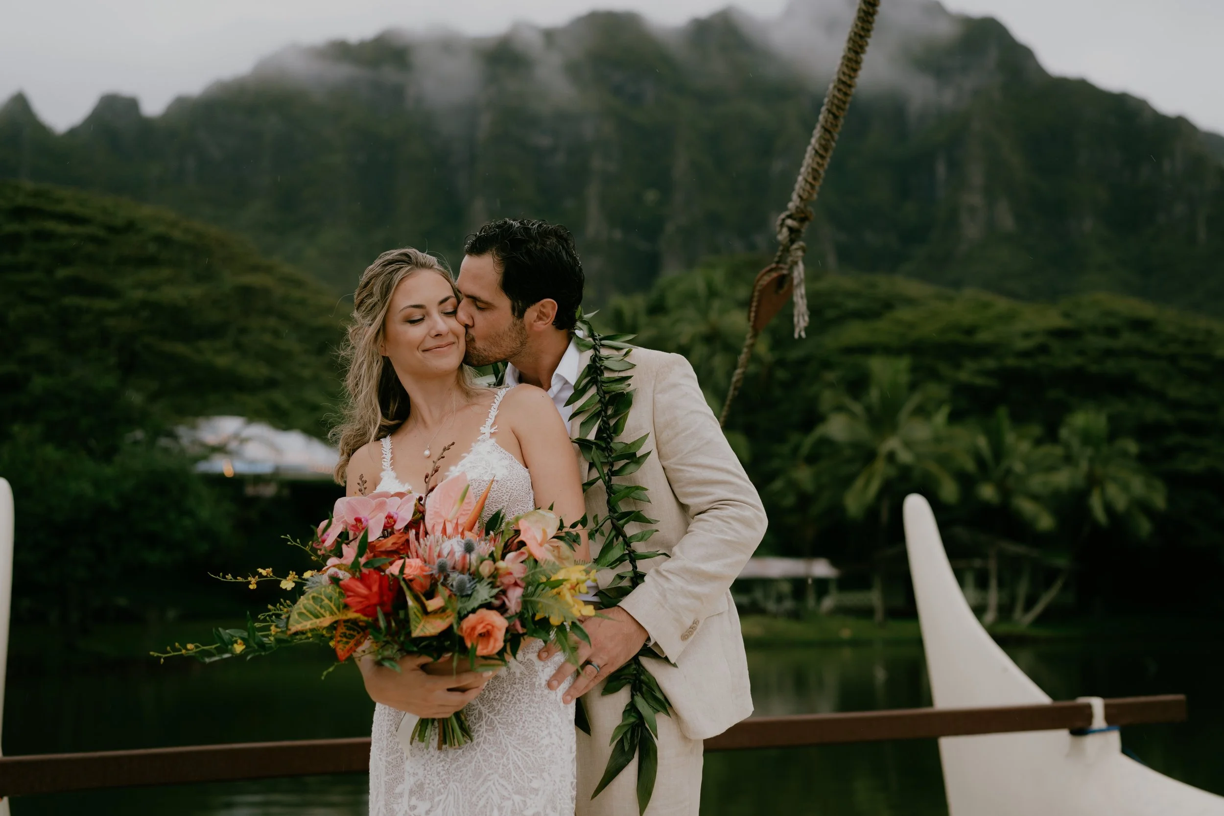 Kelly+AJ-Formals-KualoaRanch-53.jpg