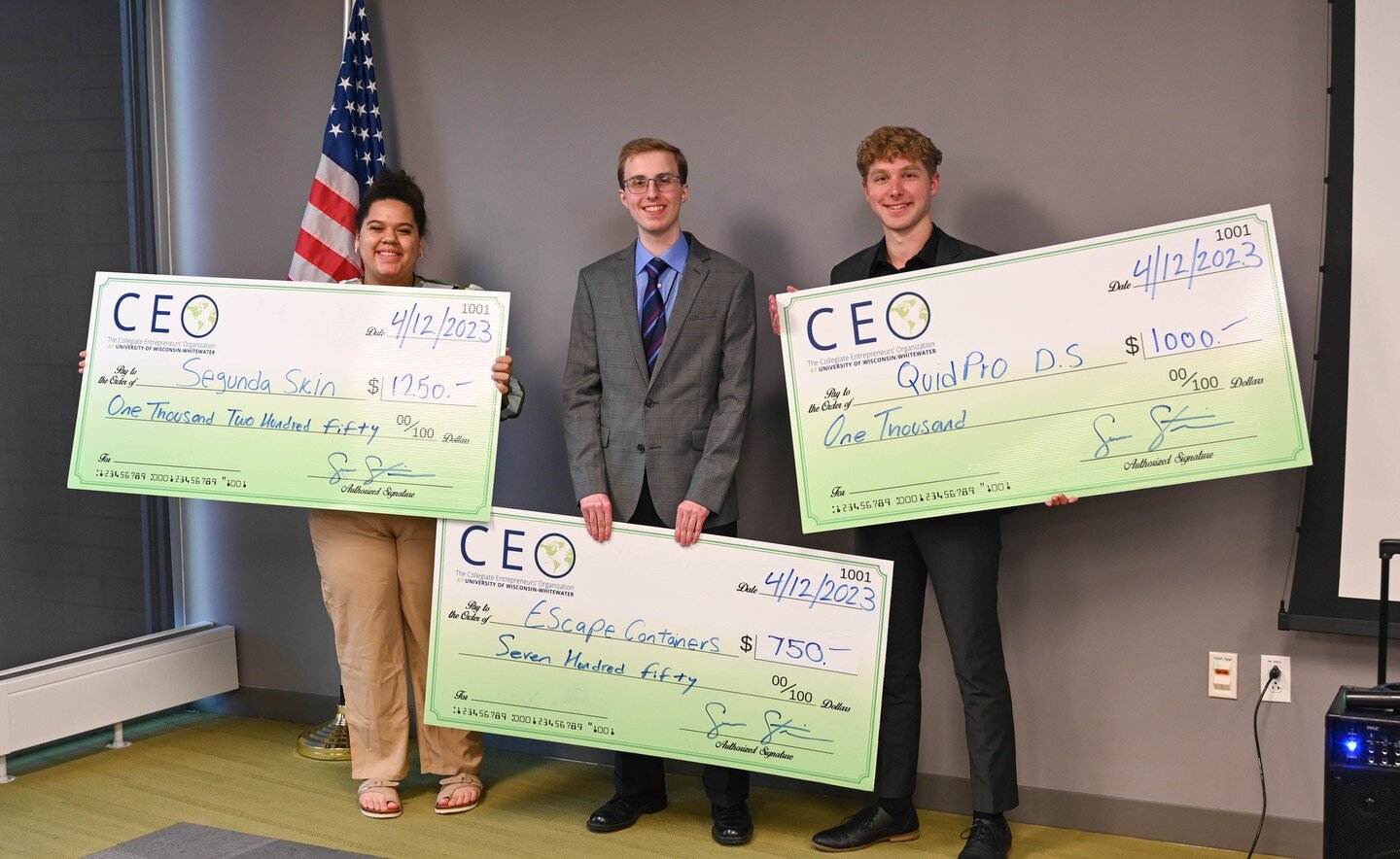 On April 12th, we were able to hold the 16th annual Warhawk Business Plan Competition! This group of contestants did a great job bringing innovation and creativity to the table. 

Congrats to our winners: 
🥇: Segunda Skin
🥈: QuidPro Digital Solutio