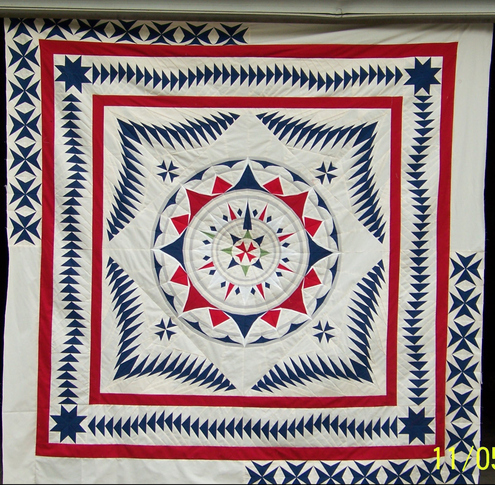 Denise's Wind Rose quilt from Week 40