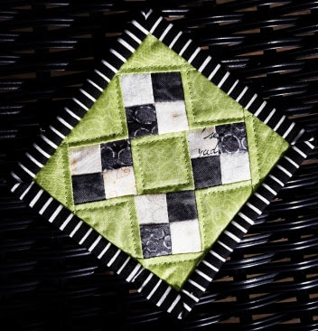Turid micro mini challenge quilt 1.jpg