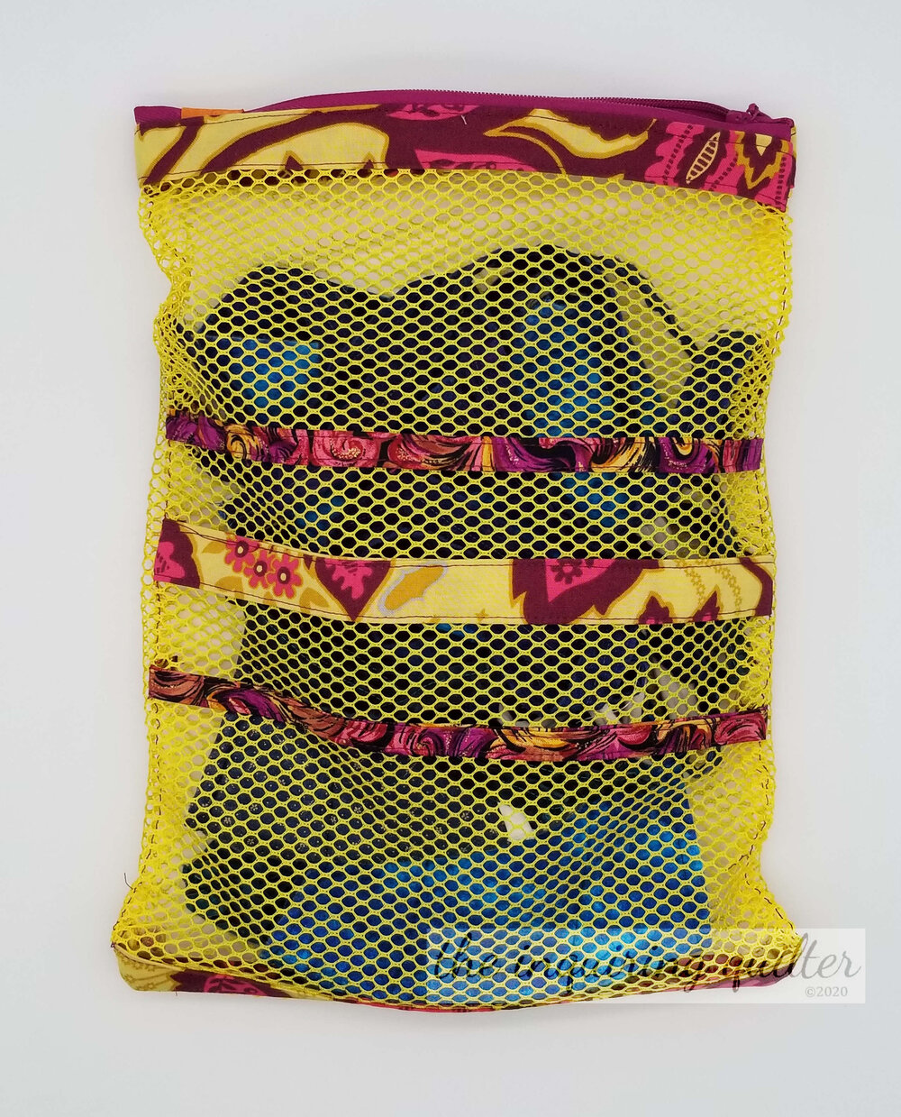 Mesh Mask Laundry Bag 2.jpg