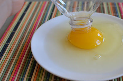 Separating Eggs A Neat Trick Butteryum A Tasty Little Food Blog