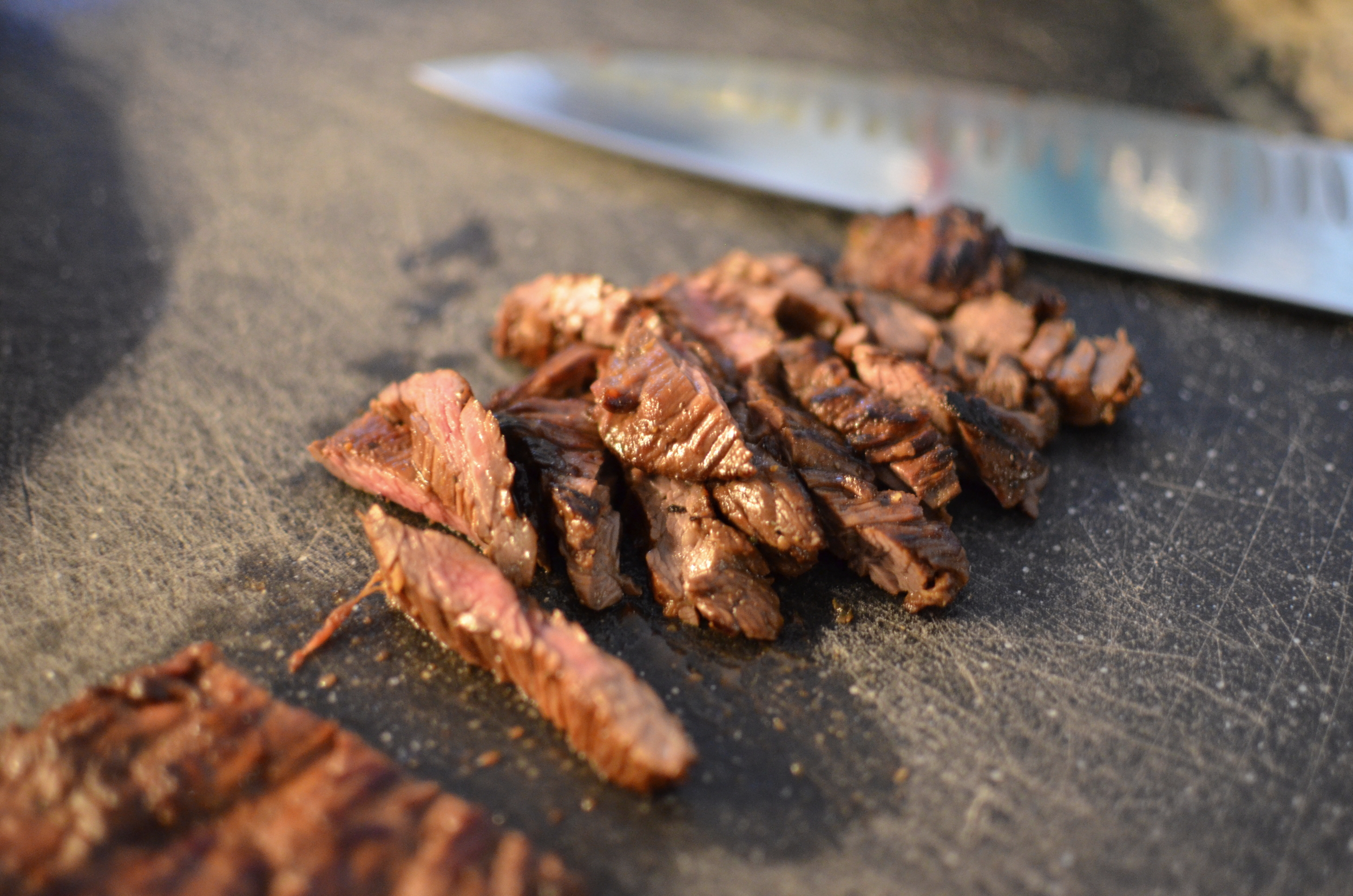 simple skirt steak, flap steak, hanger steak recipe. how to grill skirt steak, flap steak, hanger steak. marinated skirt steak, flap steak, or hanger steak recipe with photos. how to cook skirt steak, flap steak, or hanger steak.