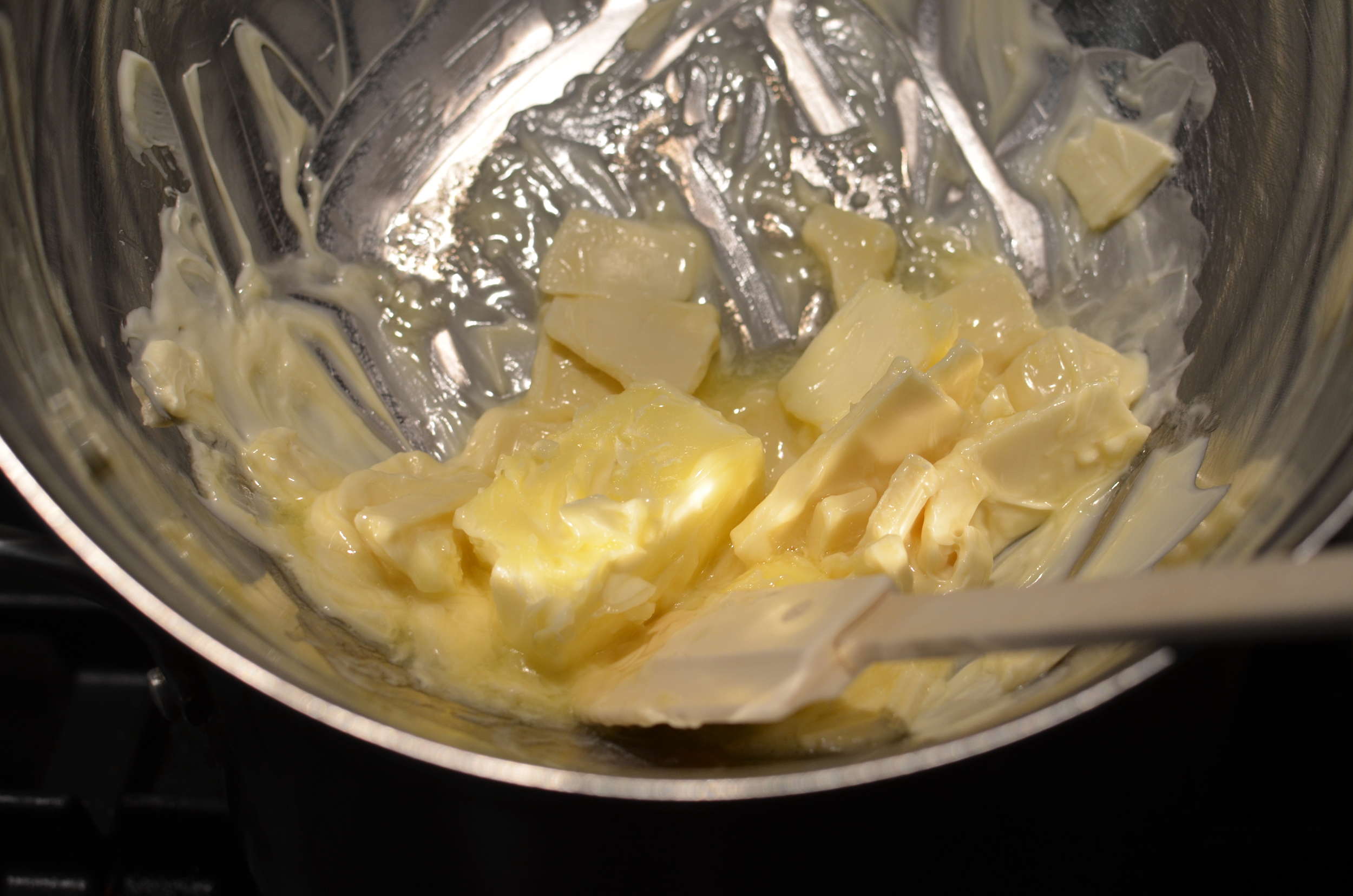 Time to make the white chocolate buttercream layer, start by making a custard base. 