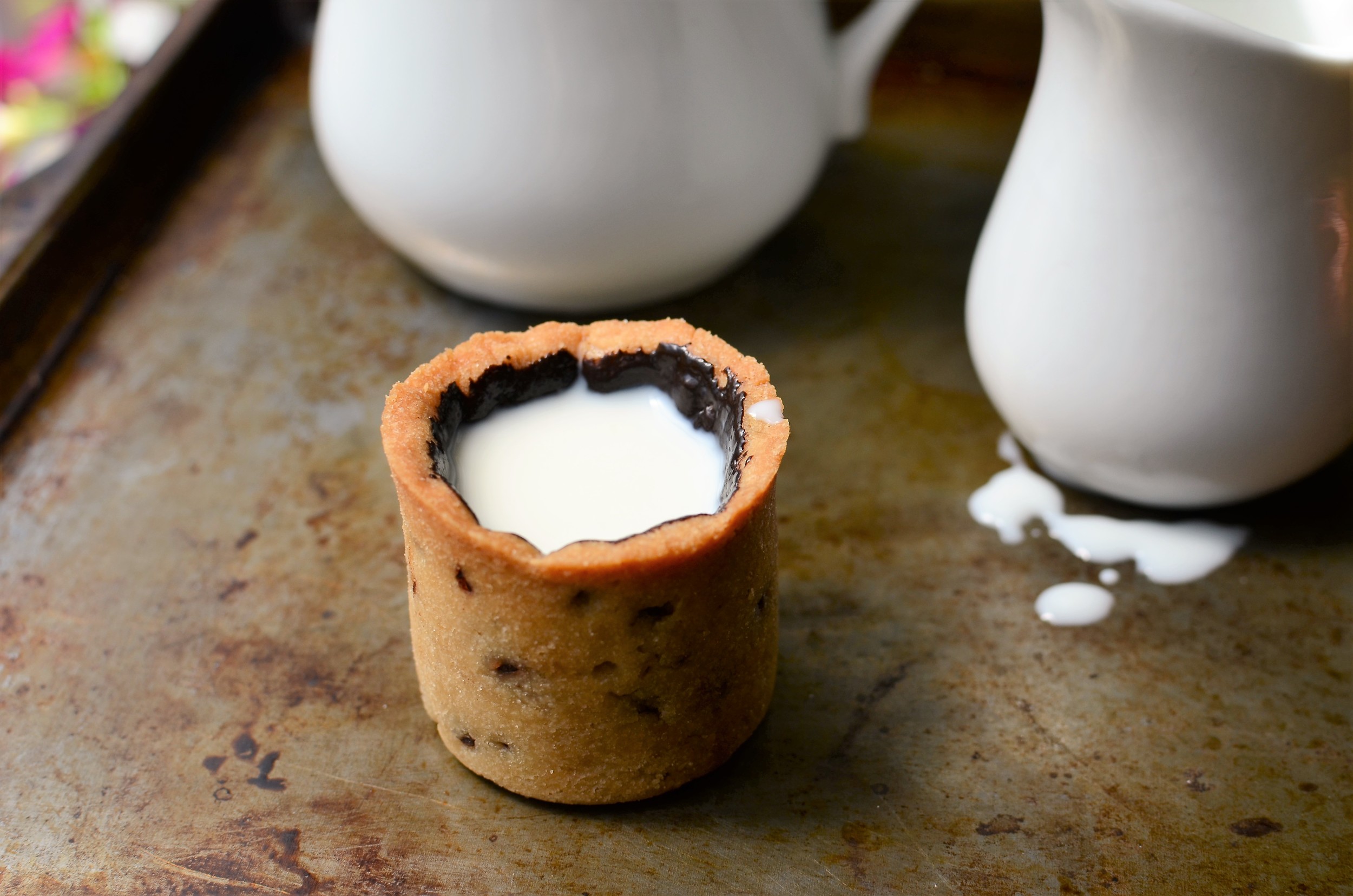 recipe and step by step photos for making chocolate chip cookie cup recipe