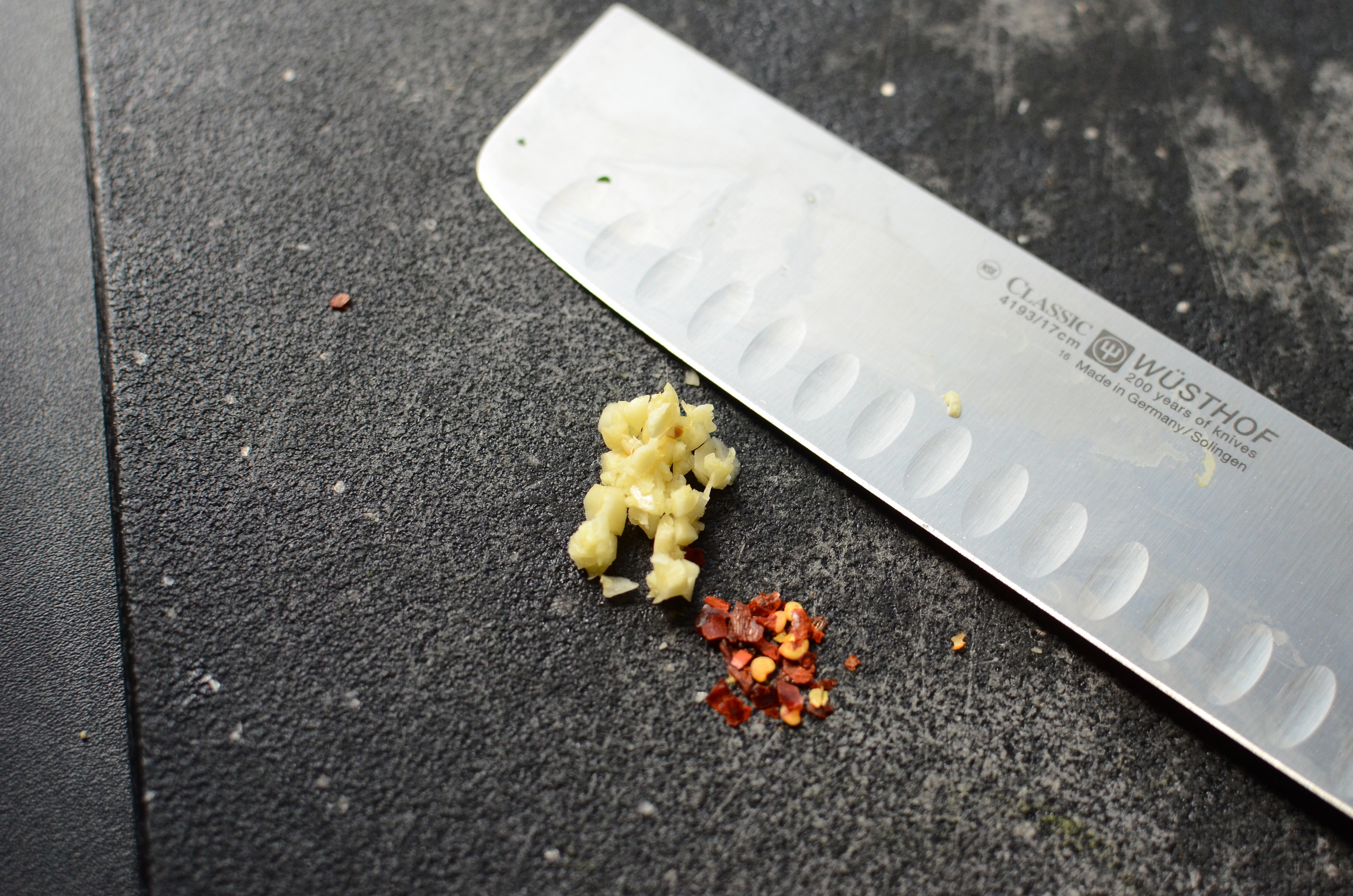 garlic and crushed red pepper