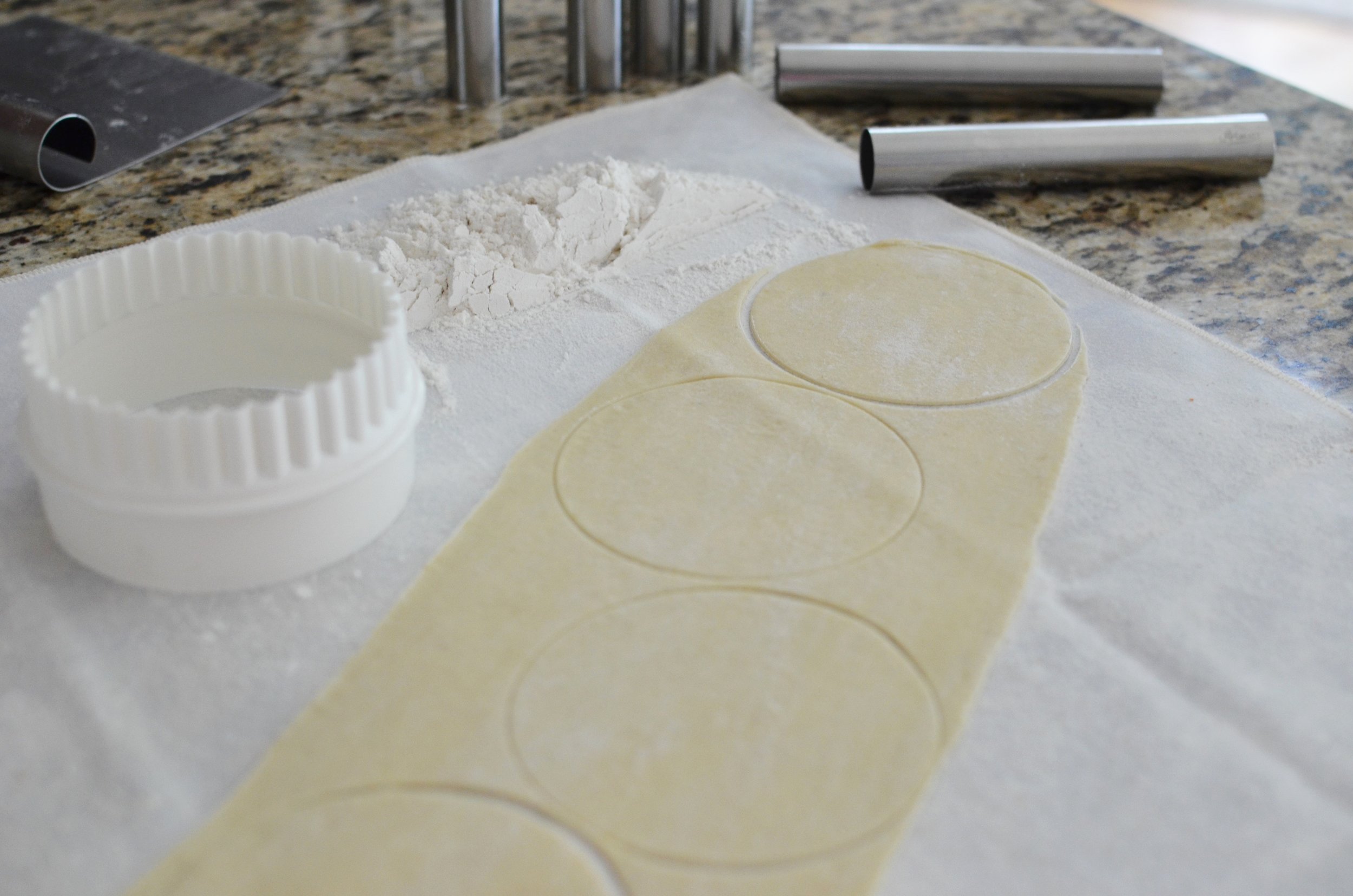 making cannoli shells at home - recipe and photos.