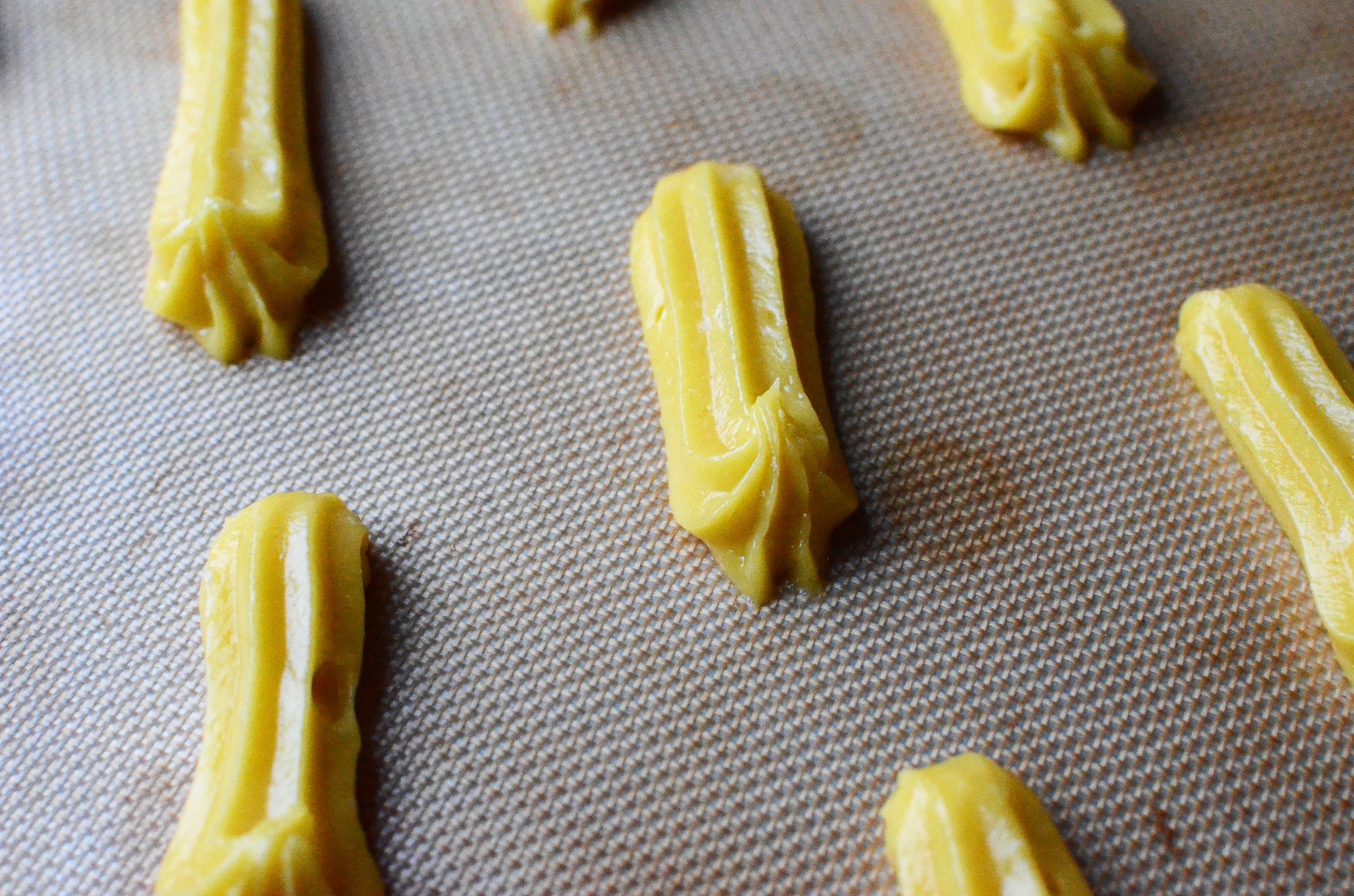 how to make eclairs from scratch. how to make pate a choux from scratch. how to make choux paste from scratch. RECIPE AND HOW-TO PHOTOS