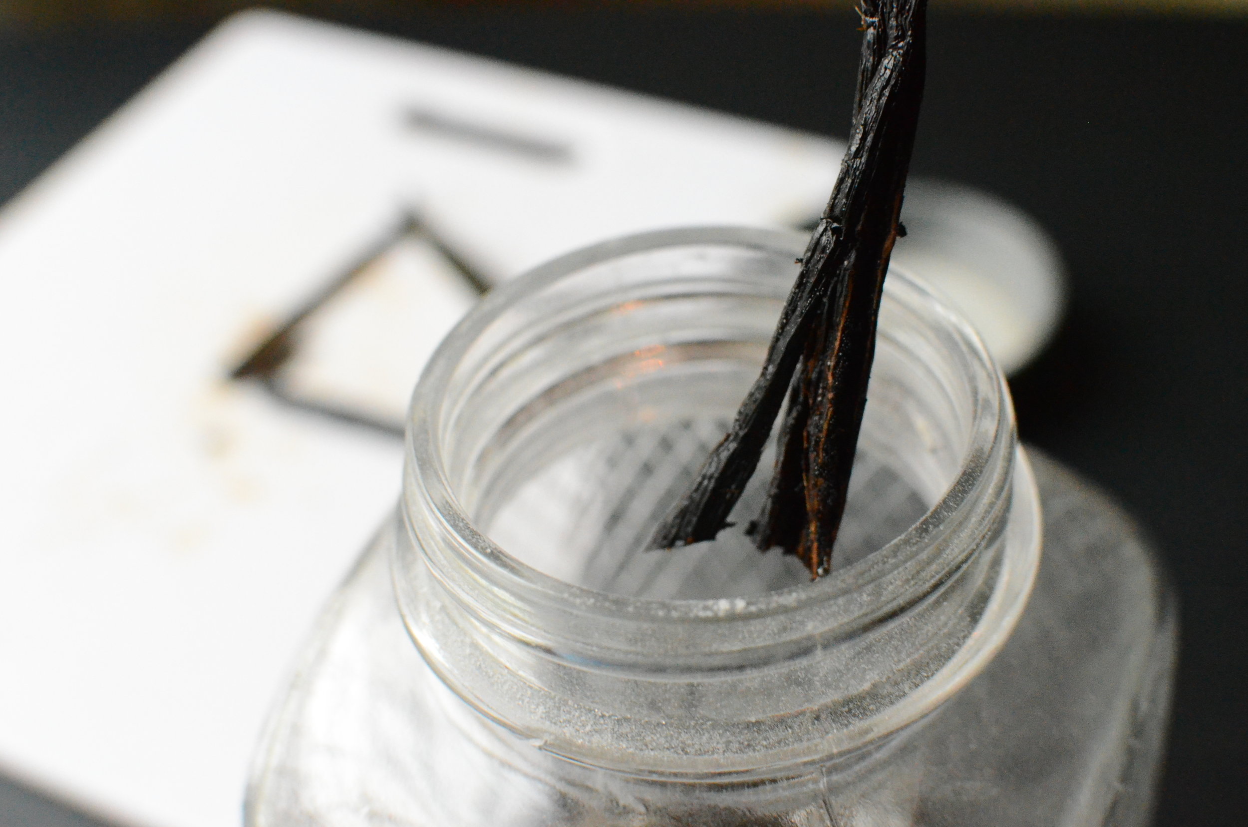 How to make homemade vanilla sugar - ButterYum