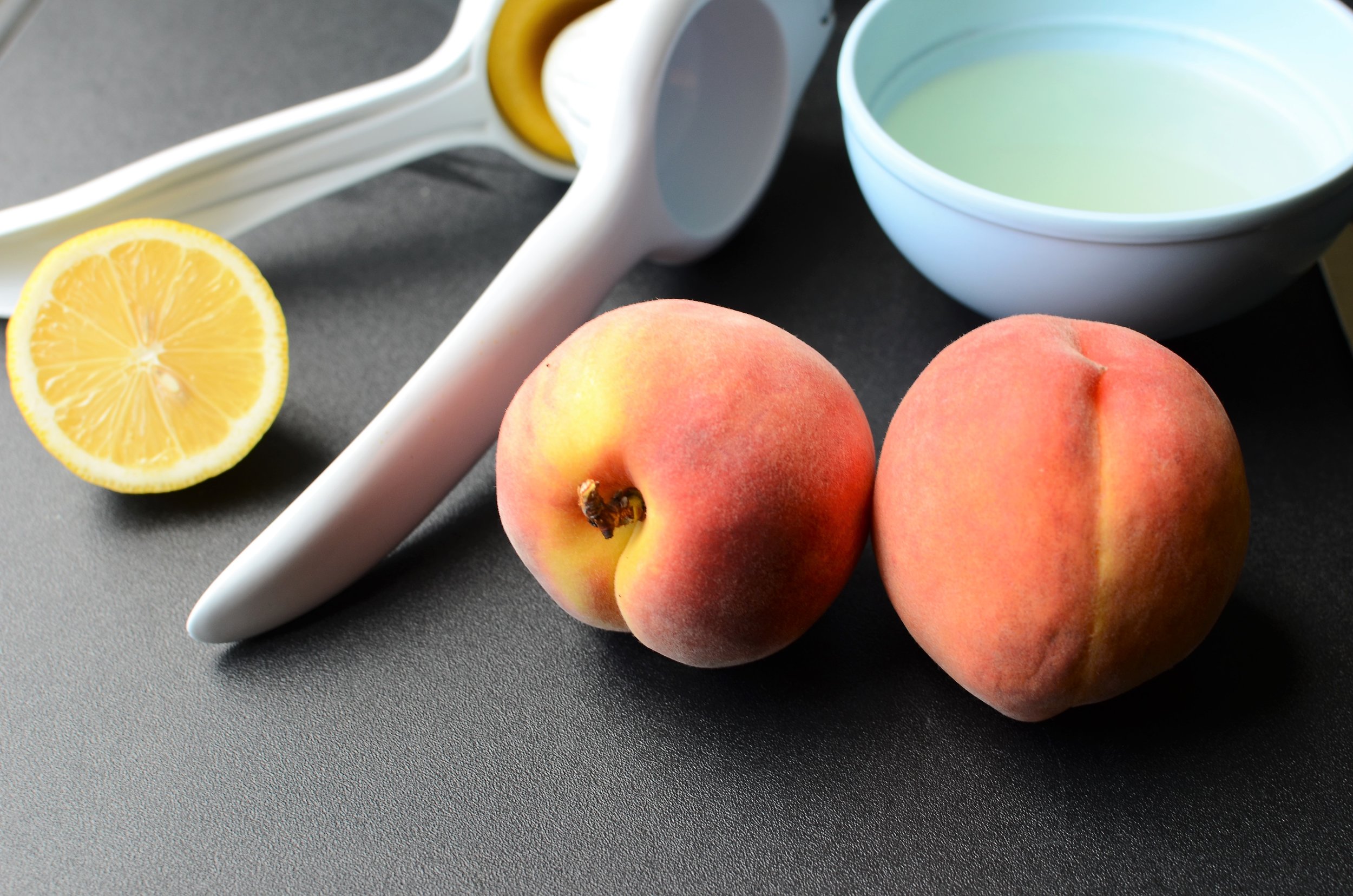 how to freeze peaches for smoothies - ButterYum