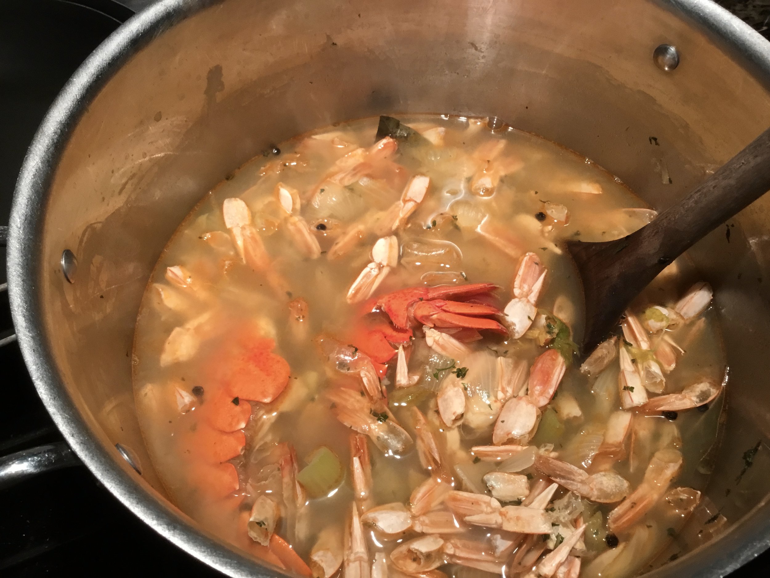 how do you make homemade shrimp stock. how to make shrimp stock. how to make seafood stock. what to do with shrimp shells.