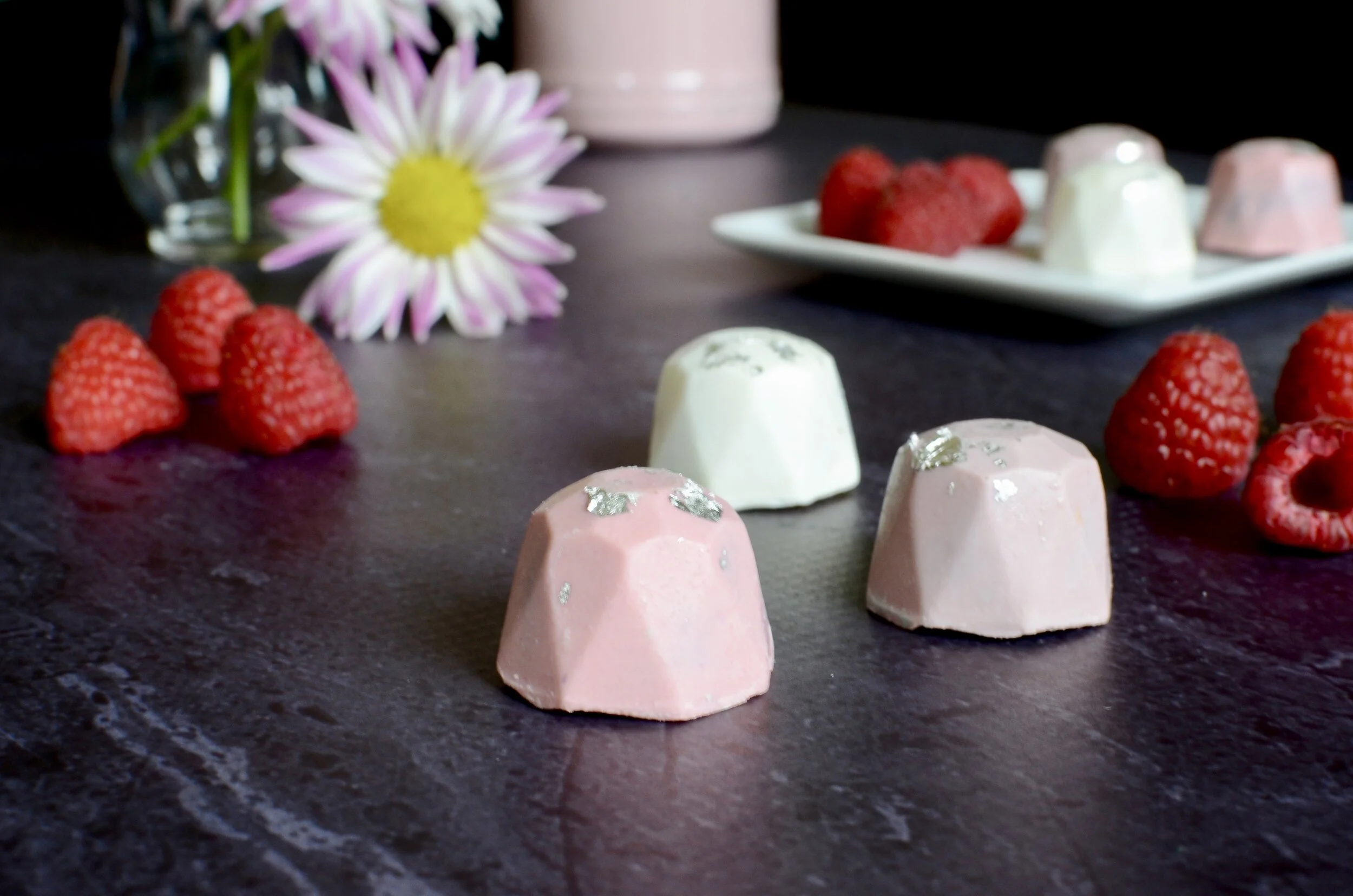 Product Review: Cake Gems by 12 Oaks Desserts