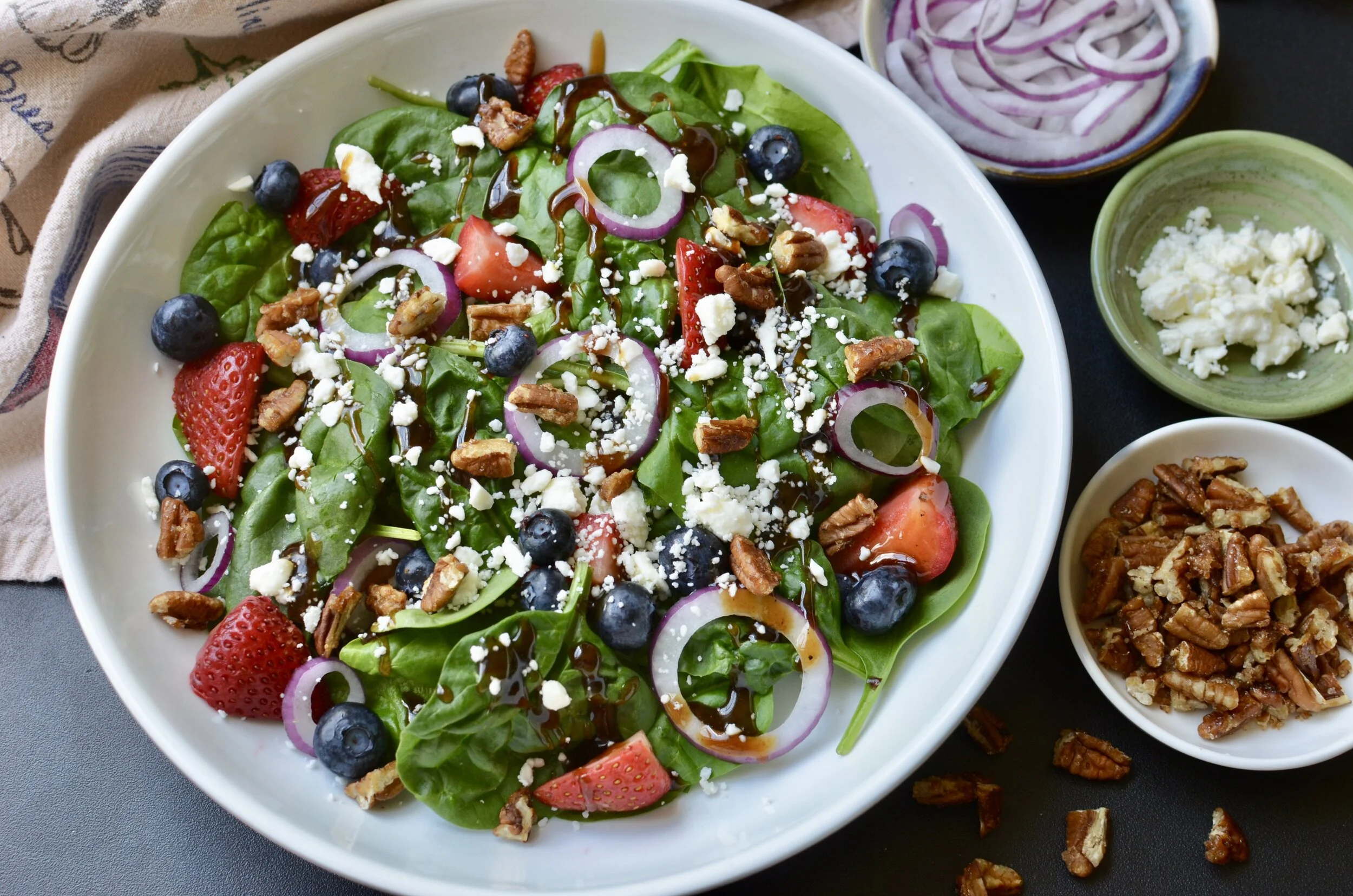 Spinach Salad with Berries and Balsamic Dressing