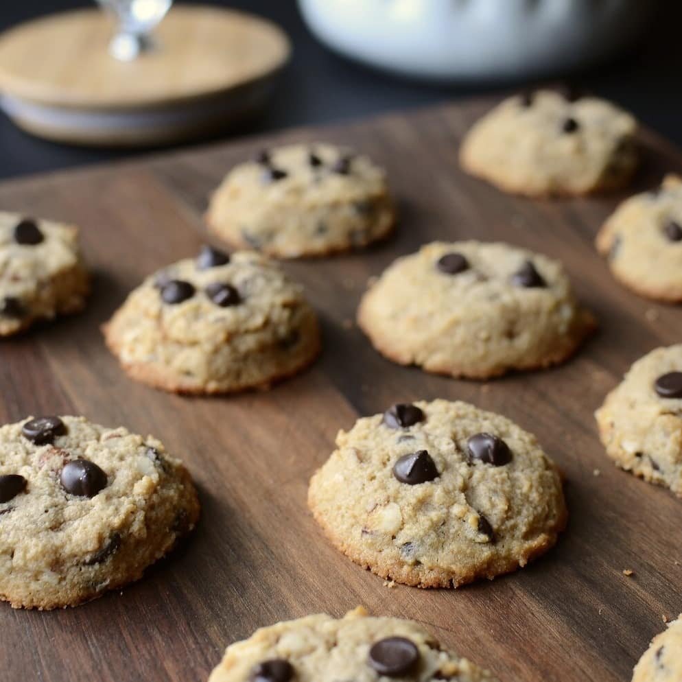 Keto Chocolate Chip and Almond Cookies https://www.butteryum.org/blog/keto-chocolate-chip-and-almond-cookies