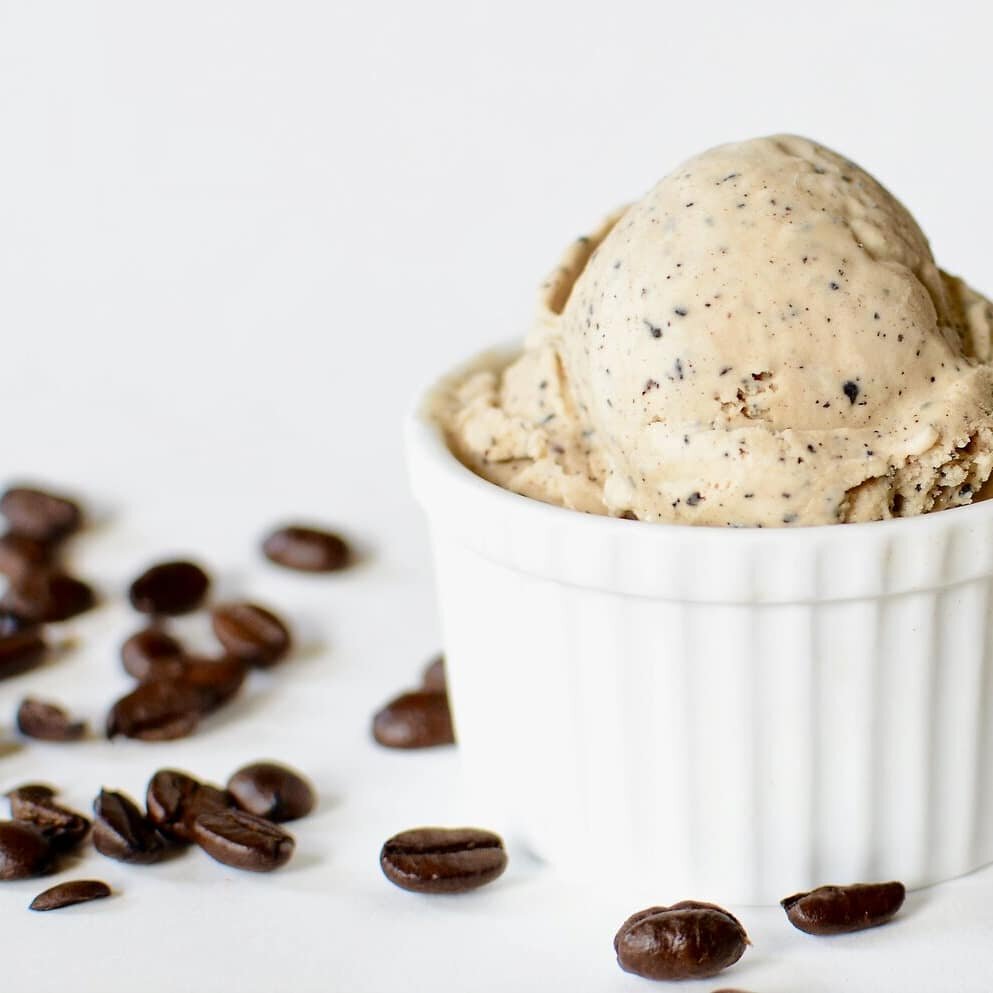 #coffeestracciatella #icecream #stracciatella #coffeeicecream #stracciatellaalcaffe #butteryum #nationalicecreamday