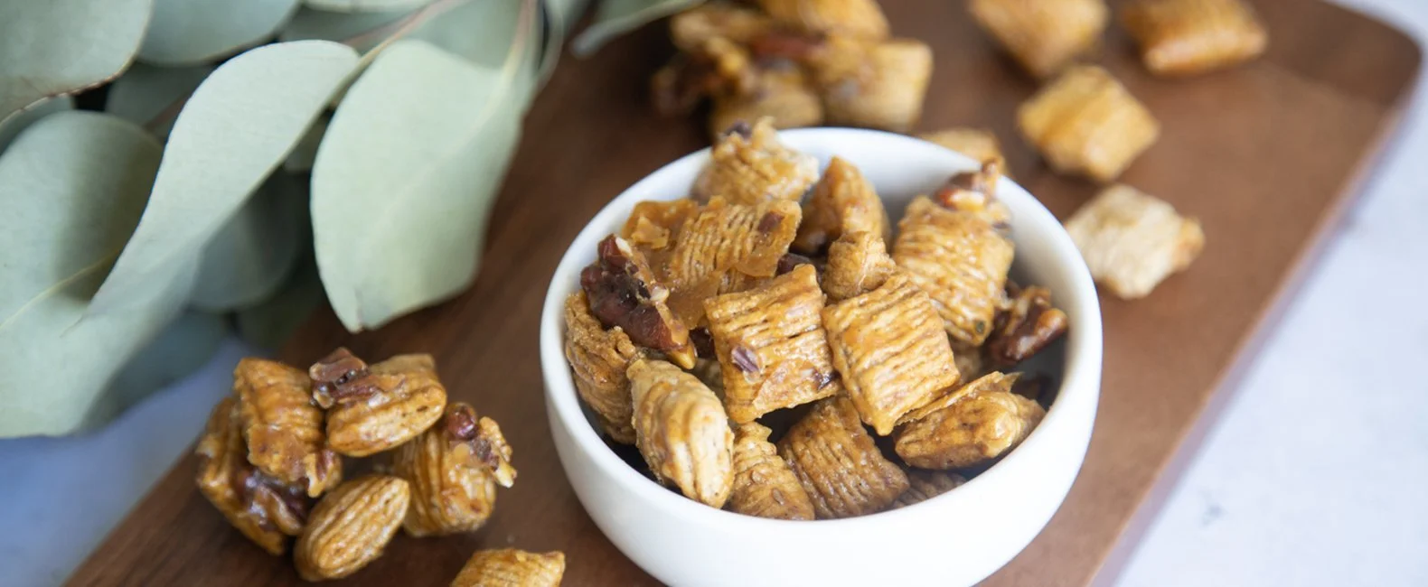 Praline Crunch Snack Mix