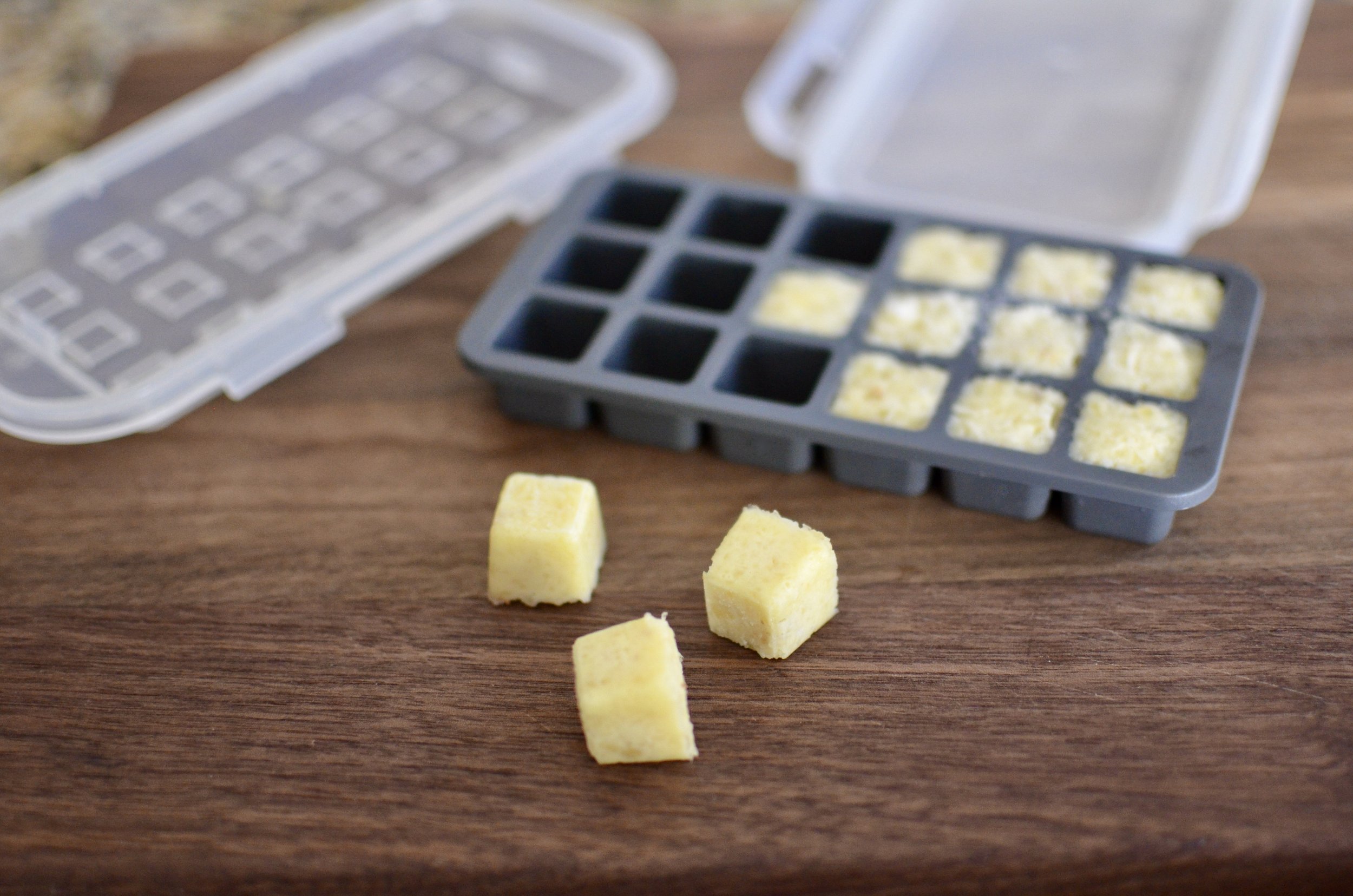 Garlic freezer tray