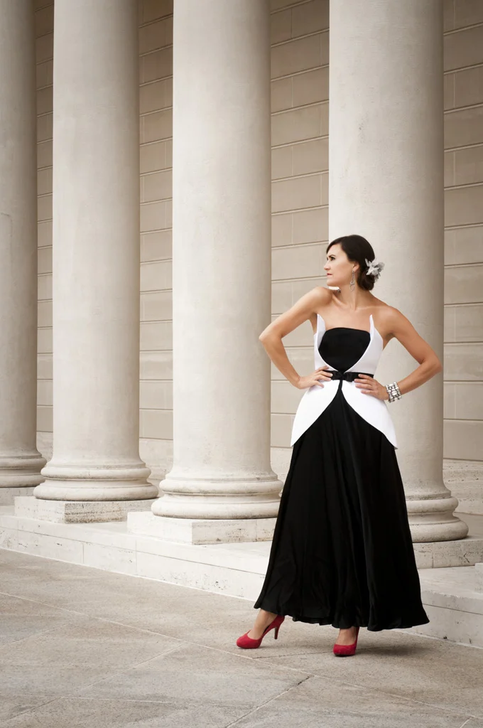 Fly Me to the Moon: Opera Star Gazer