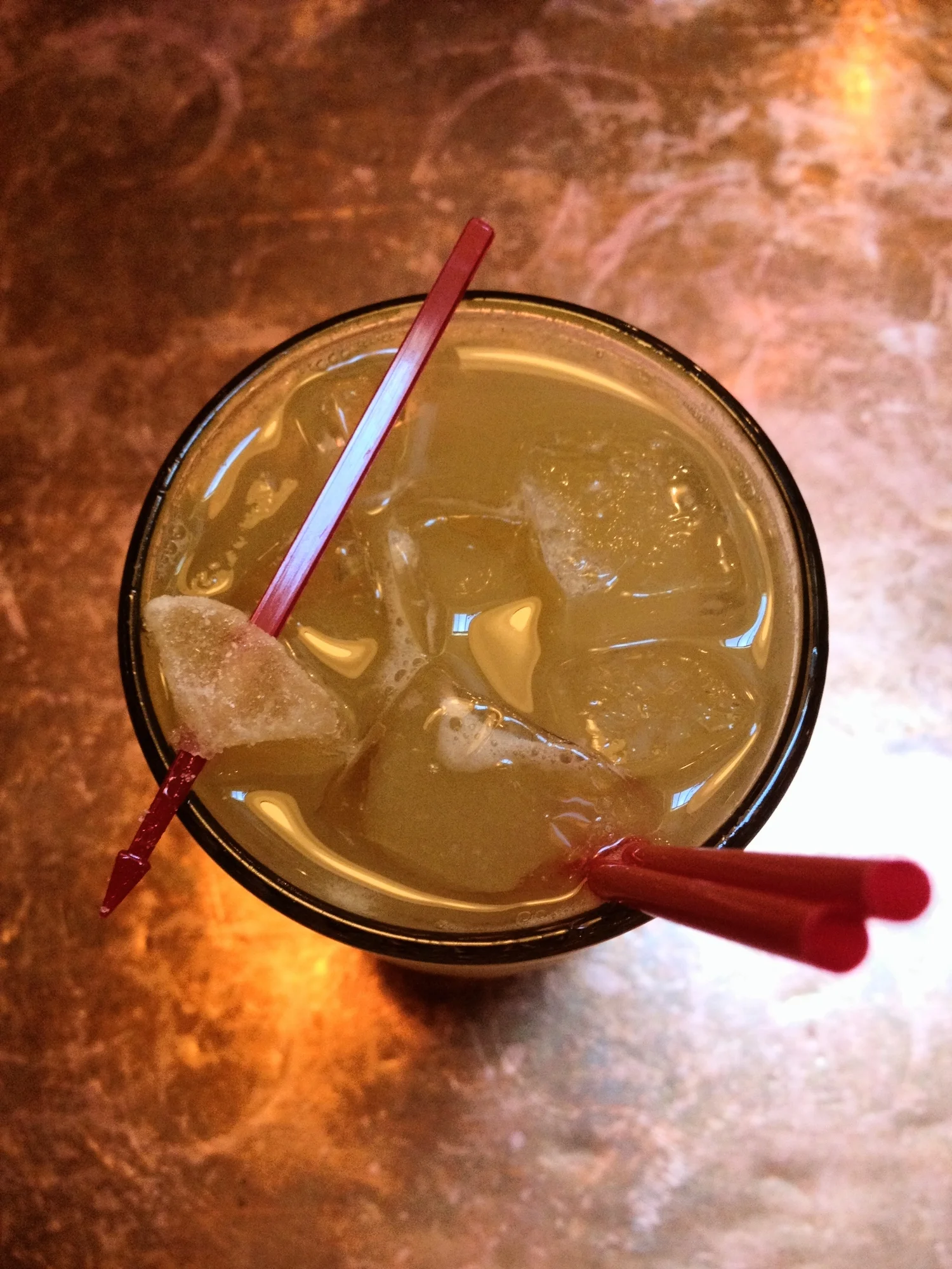 The Ginger Minge Cocktail with Famous Grouse Scotch, ginger juice, lemon juice, and ginger beer.