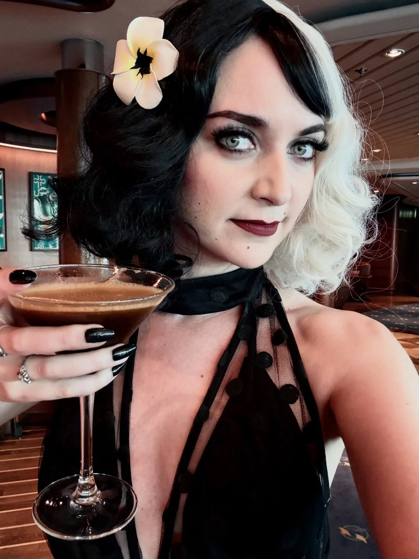 Cruise Cruella can&rsquo;t wait to be sipping cocktails on Comic-Con: The Cruise Vol. 2 🍸

#cruisechristina #comicconcruise