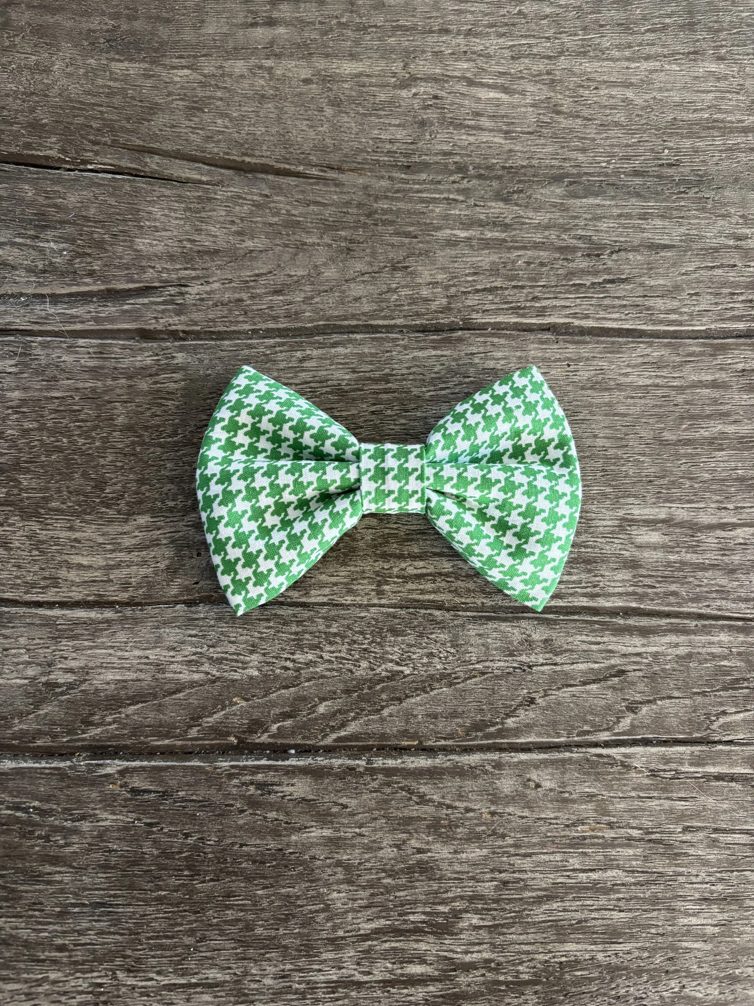 Green and White Houndstooth Bow Tie