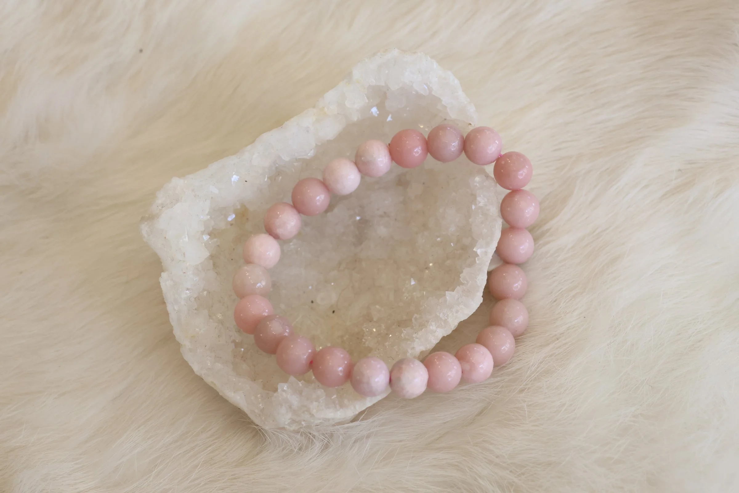 EldoradoGeneralStore_Detroit_CrystalStore_CrystalStoneBracelet.JPG