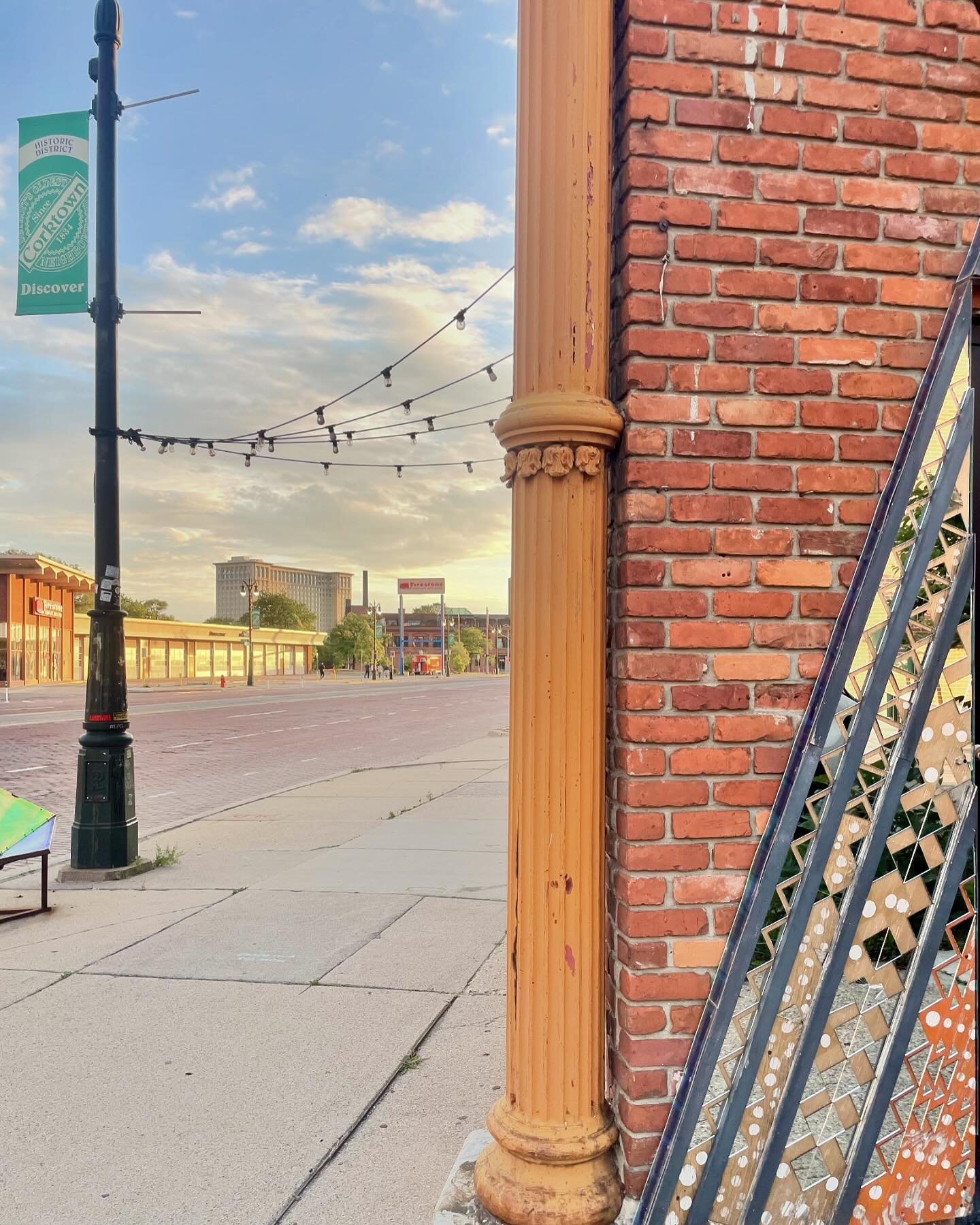 What an unbelievable weekend in Corktown - we loved welcoming in so many people coming to see the beauty that is @michigancentraldetroit 

Really makes you appreciate your front porch view ✨🌞✨

We&rsquo;ll see you 1-6 Thursday through Monday ✌🏽
