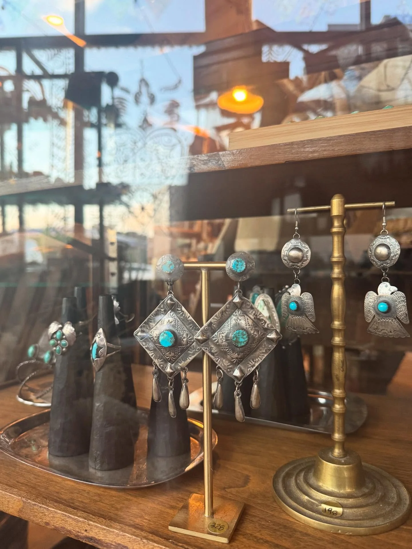 Hi Friends! We will be open only on Friday this week. The shop is taking its summer vacation through Labor Day (all online orders will ship out next week). ✨✌🏽✨

Wishing you all a beautiful long weekend ahead 😎

Thursday - closed
FRIDAY - OPEN 1 to