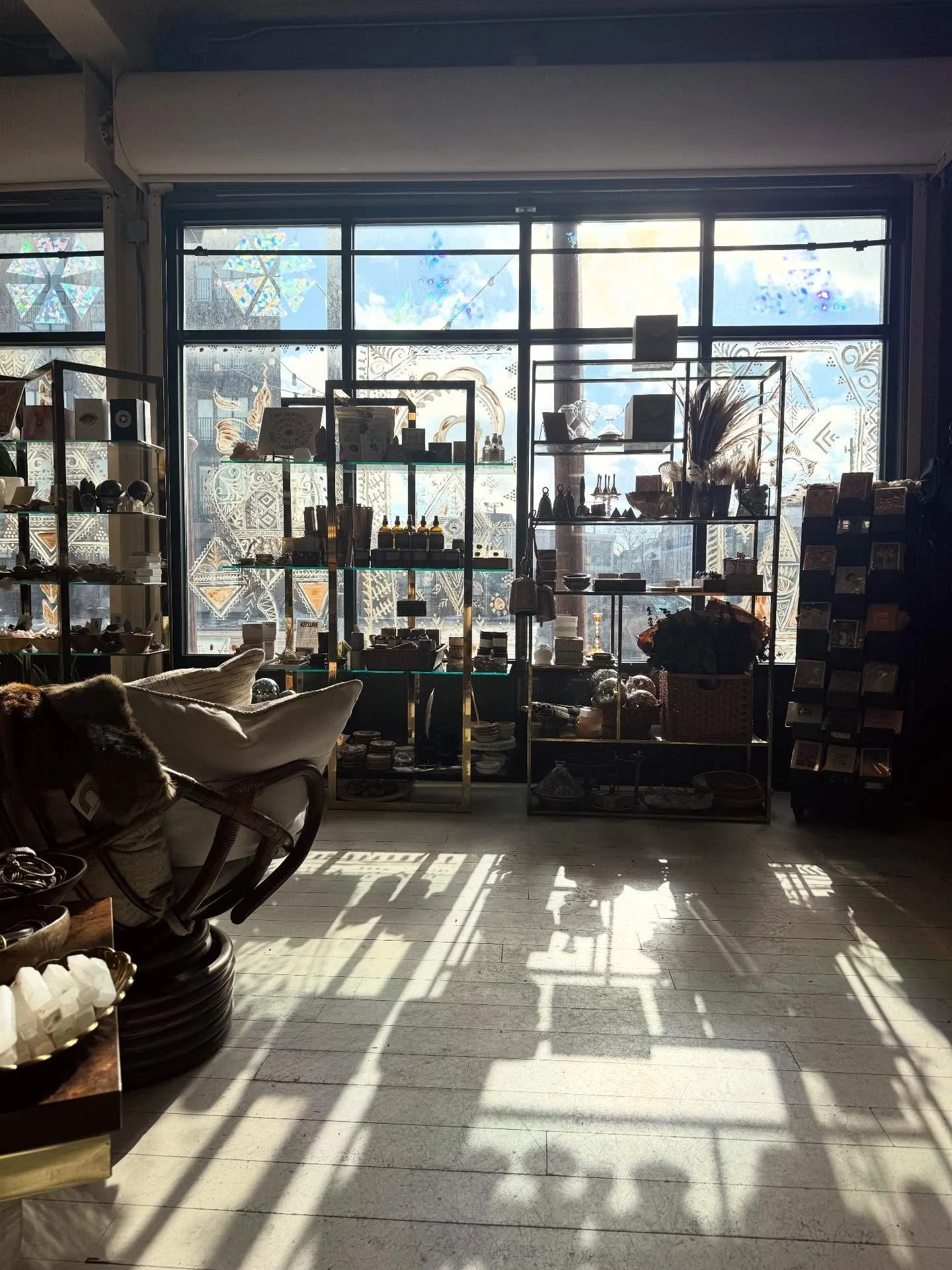 Bless this sunshine! Open today 1-6
✨🙌🏽❄️🙏🏽🌞🫶🏽✨