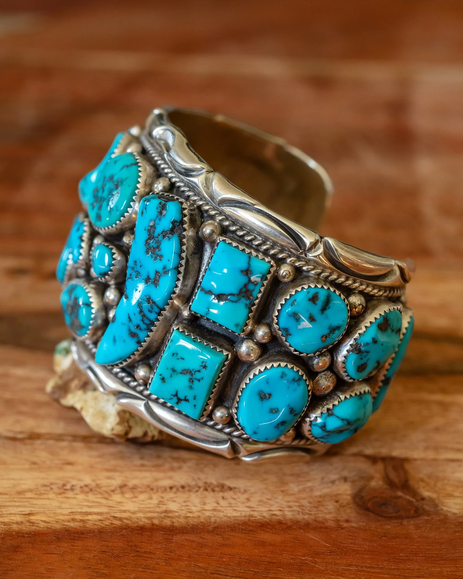 eldorado_general_store_detroit_turquoise_vintage_cuff_bracelet3-2.jpg
