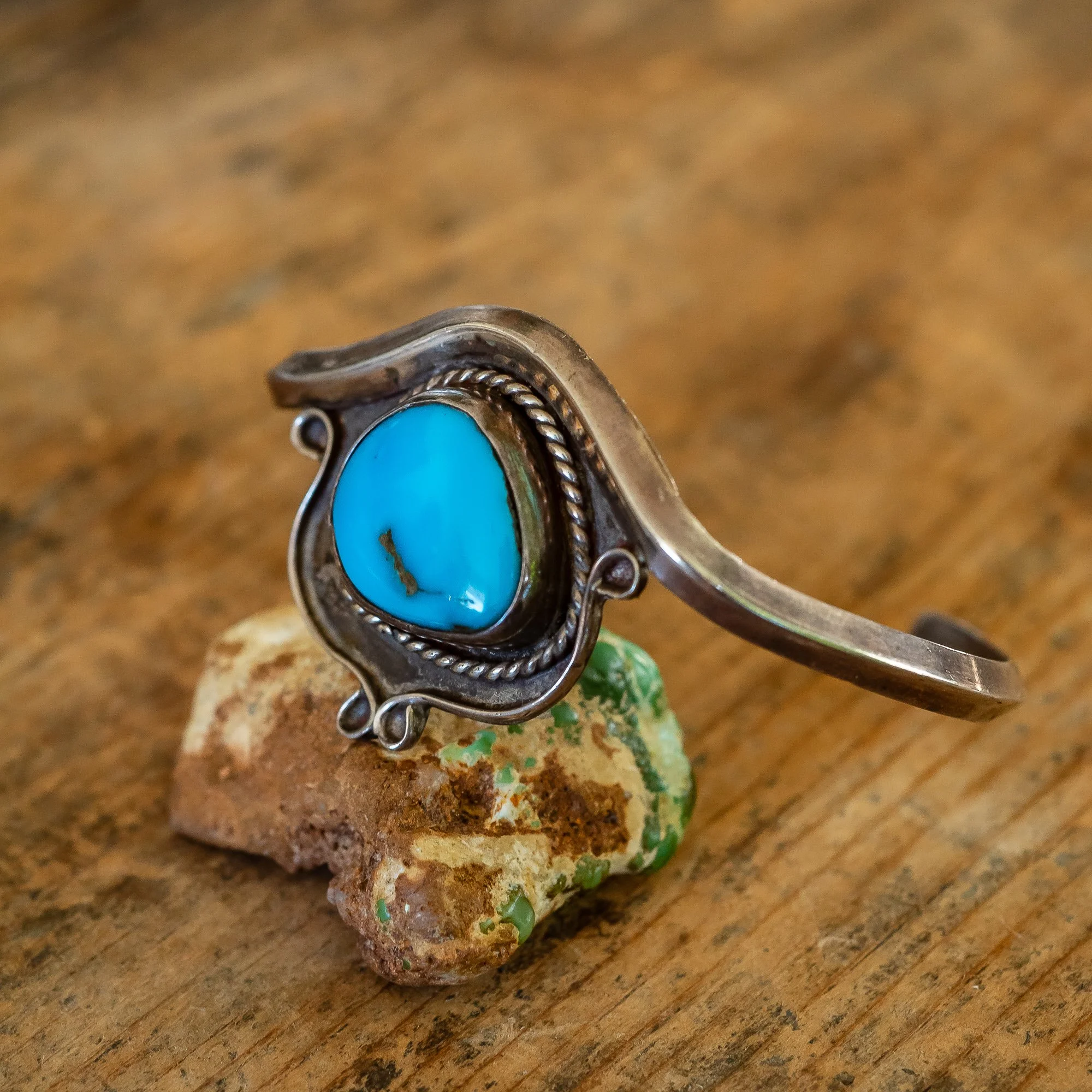 eldorado_general_store_detroit_vintage_turquoise_bracelet-20.jpg