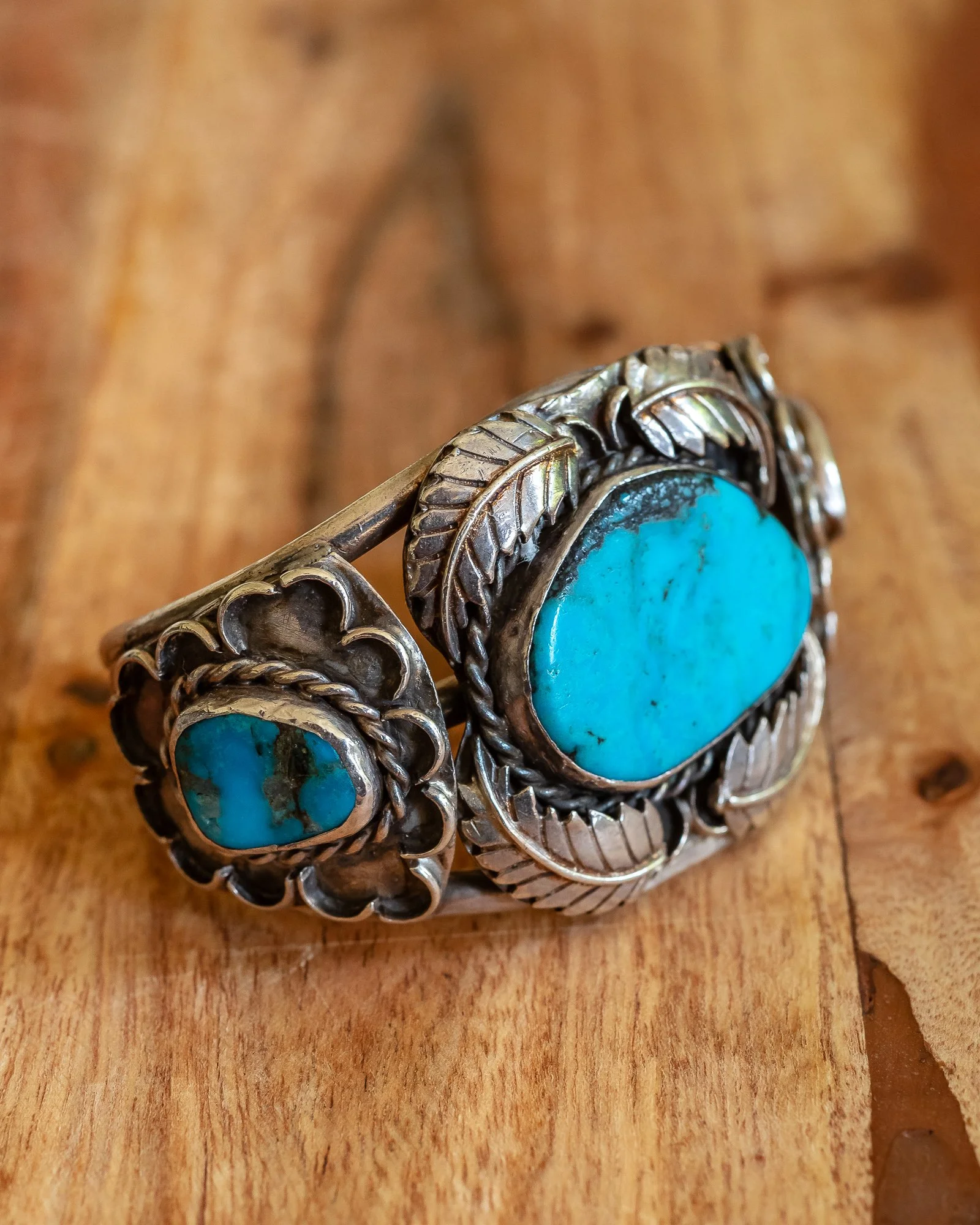 eldorado_general_store_detroit_turquoise_vintage_cuff_bracelet2-4.jpg