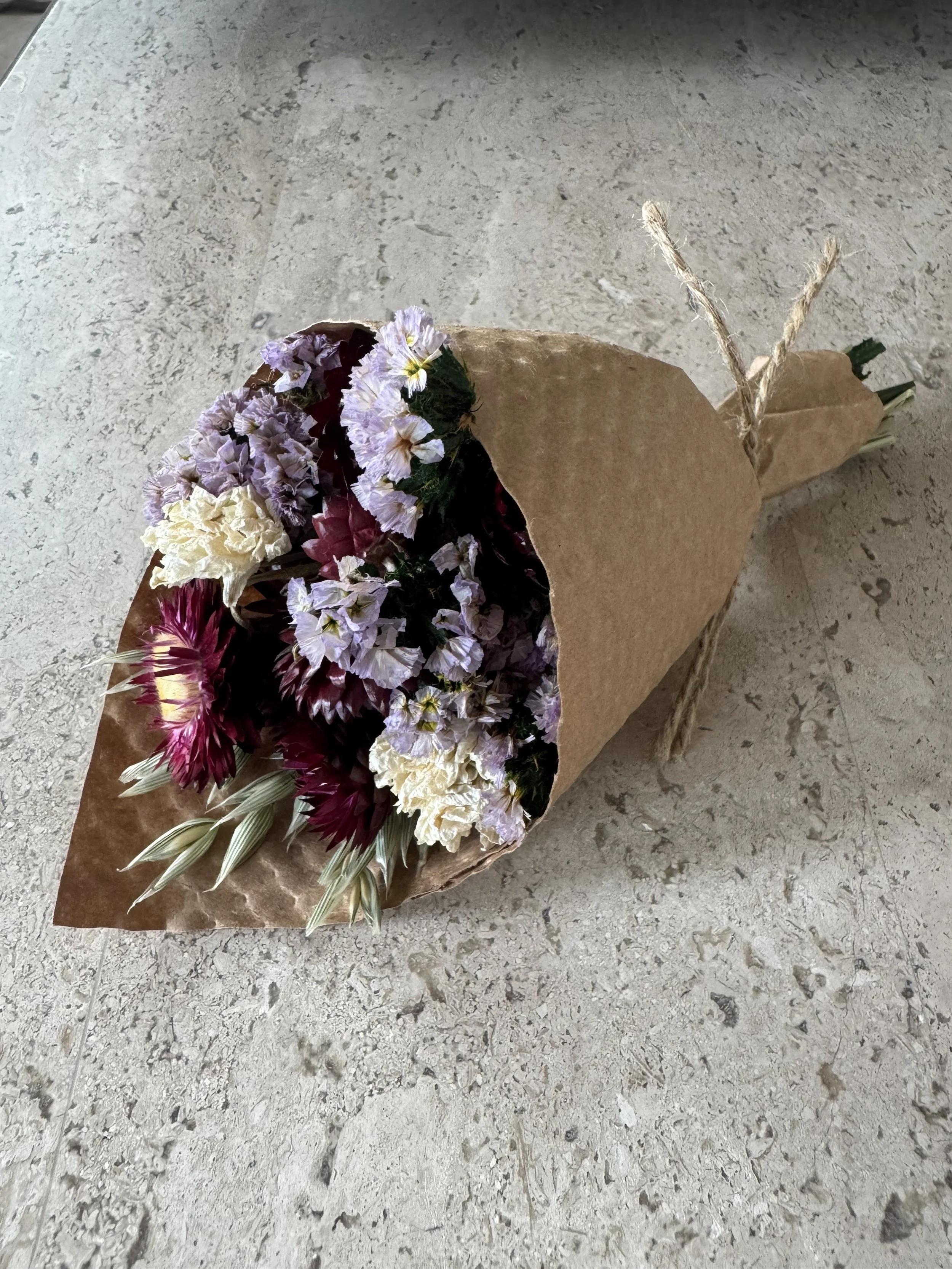 Mixed Dried Floral Bundles
