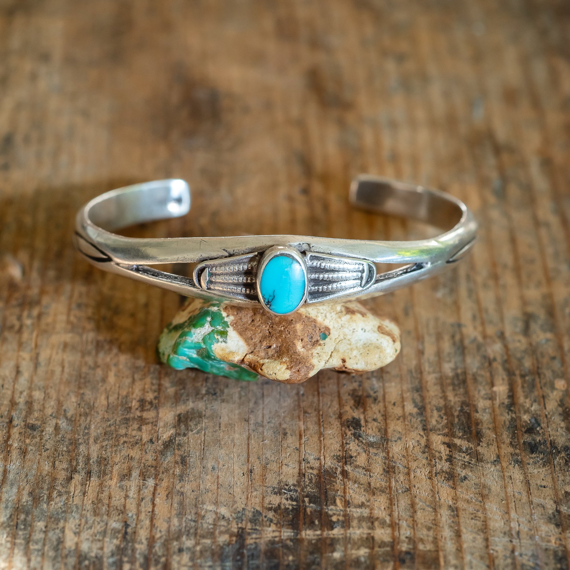 eldorado_general_store_detroit_vintage_turquoise_bracelet-4.jpg