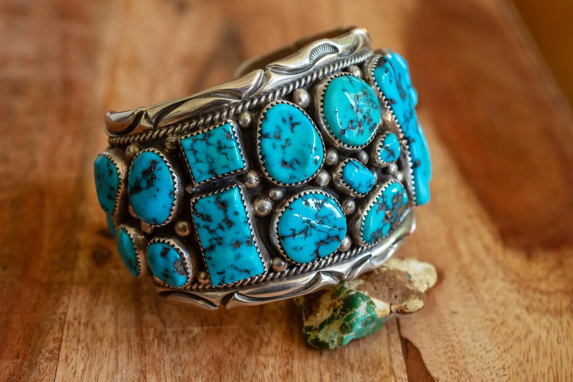 eldorado_general_store_detroit_turquoise_vintage_cuff_bracelet3-6.jpg
