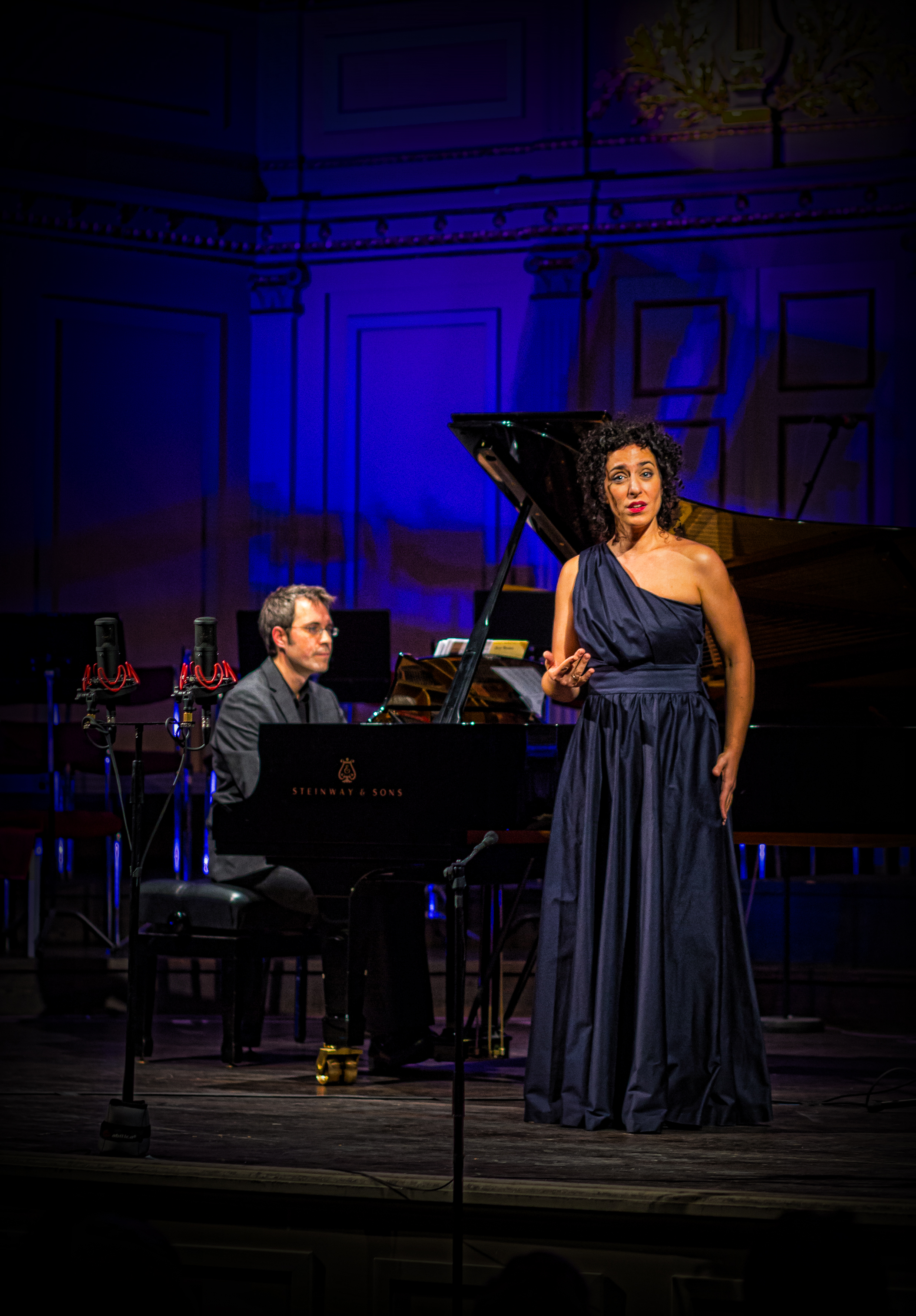 Theodorakis songs and poems, Musikaliska, Stockholm