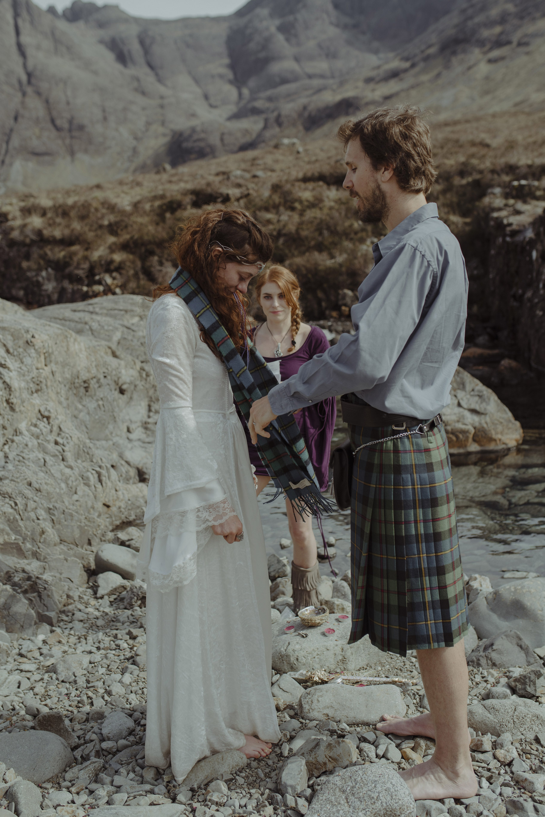 Isle of Skye Elopement45.jpg