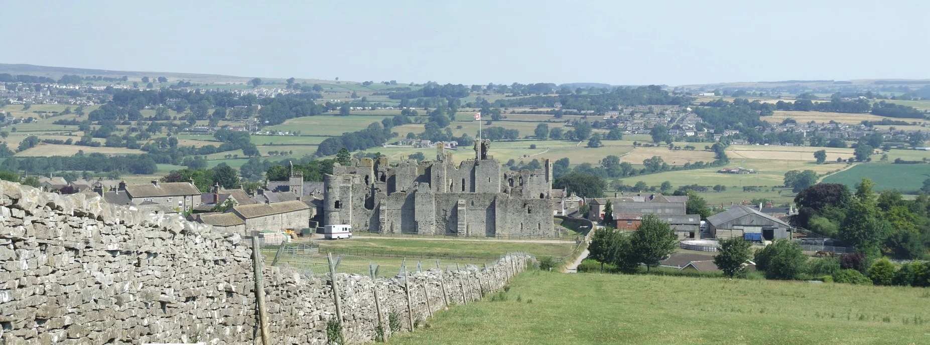 Middleham — Lost in Castles